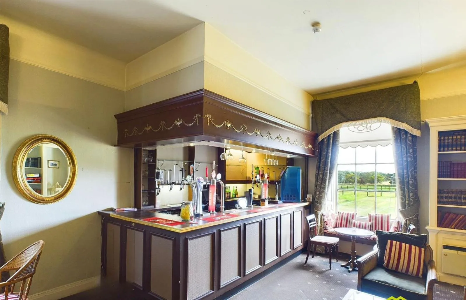 Lounge or bar in Rowley Manor hotel