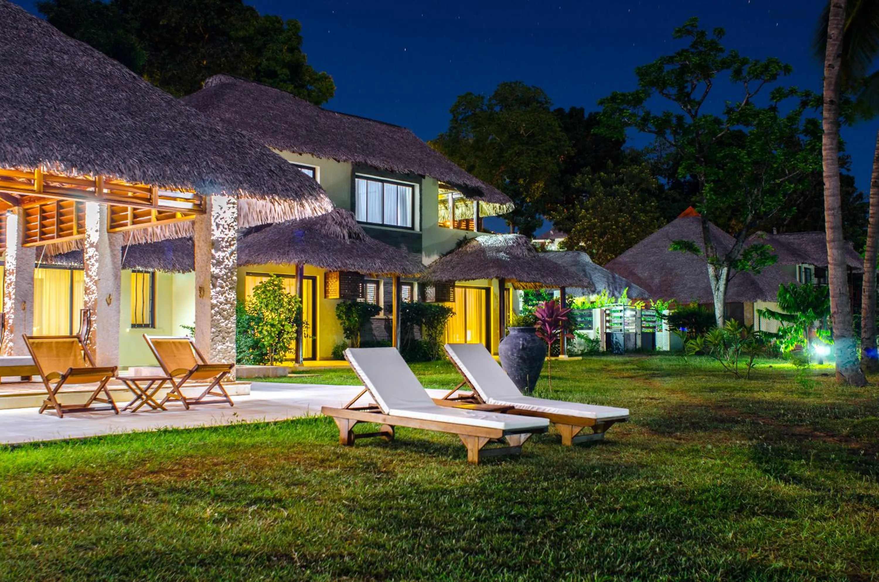 Facade/entrance in Home The Residence