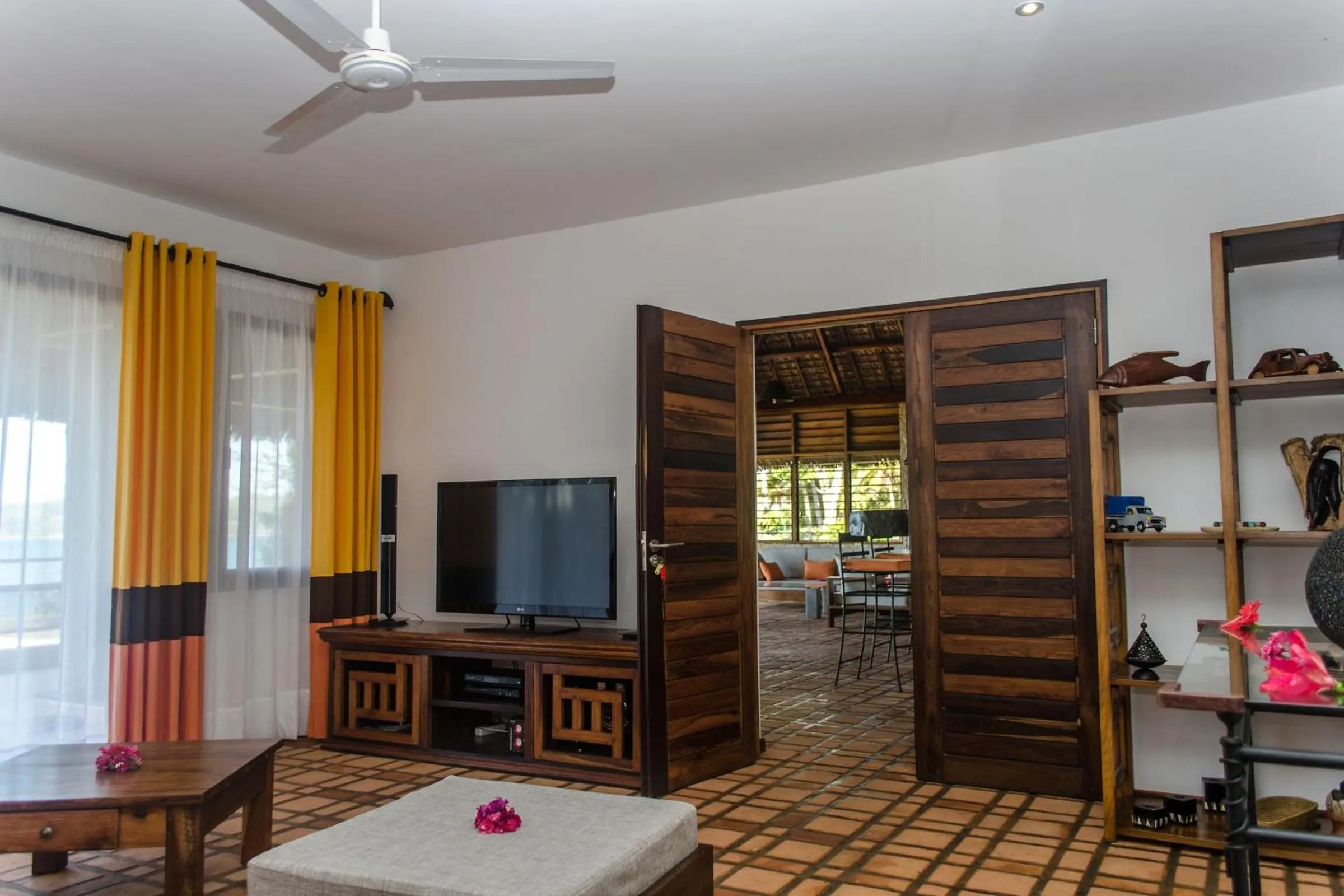 Library in Home The Residence