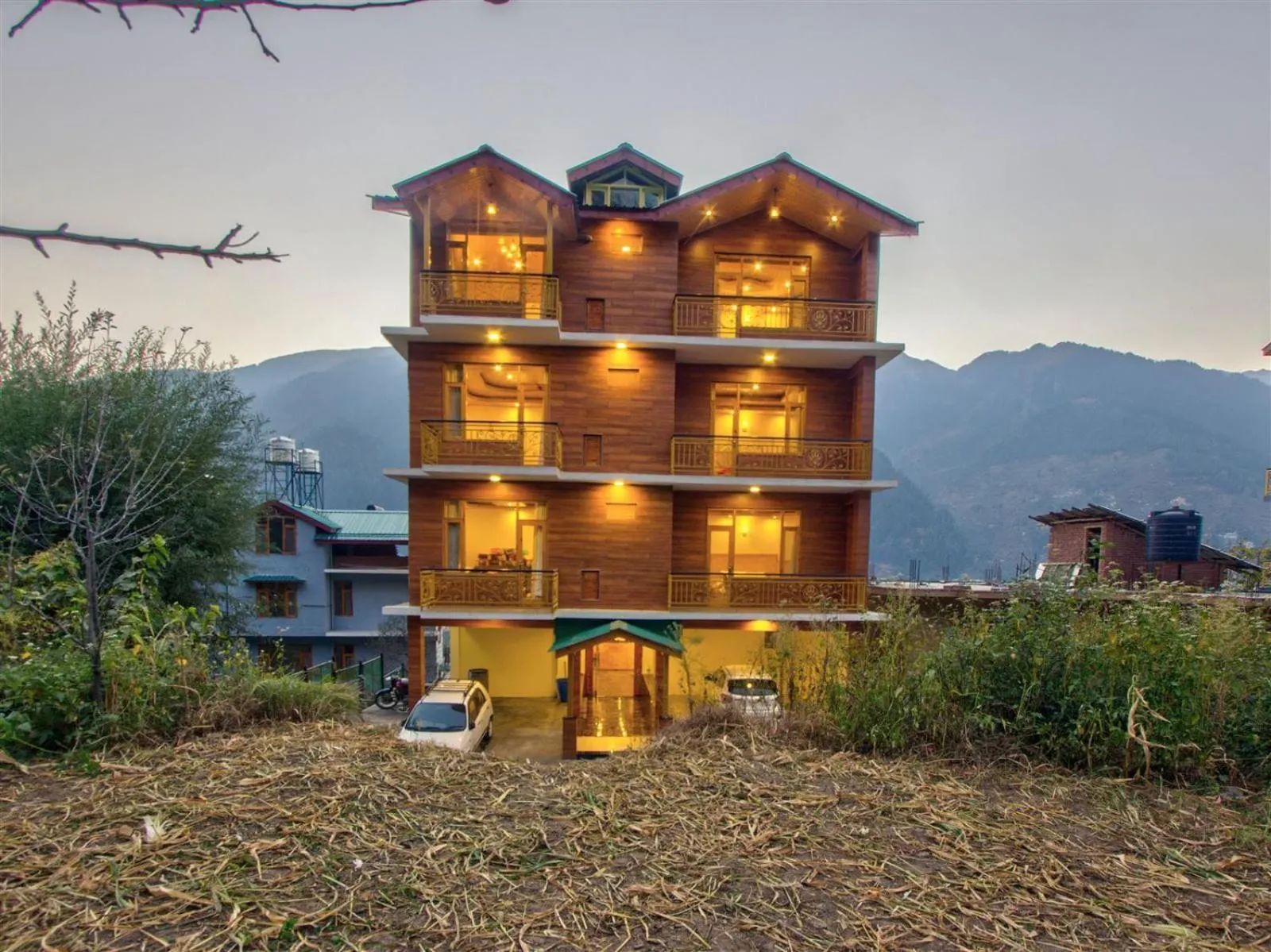 Property building in Golden Peak Manali