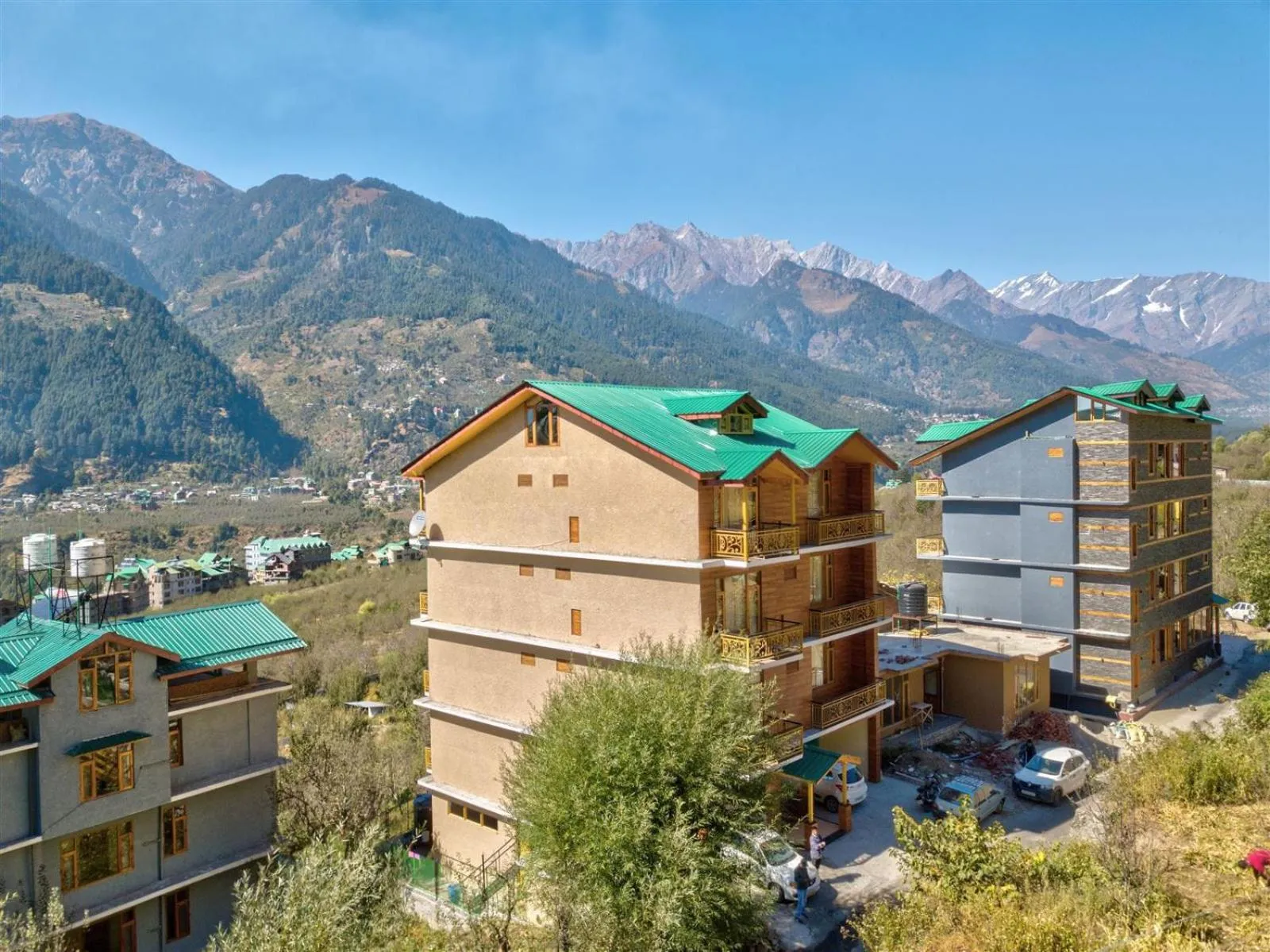 Property building in Golden Peak Manali