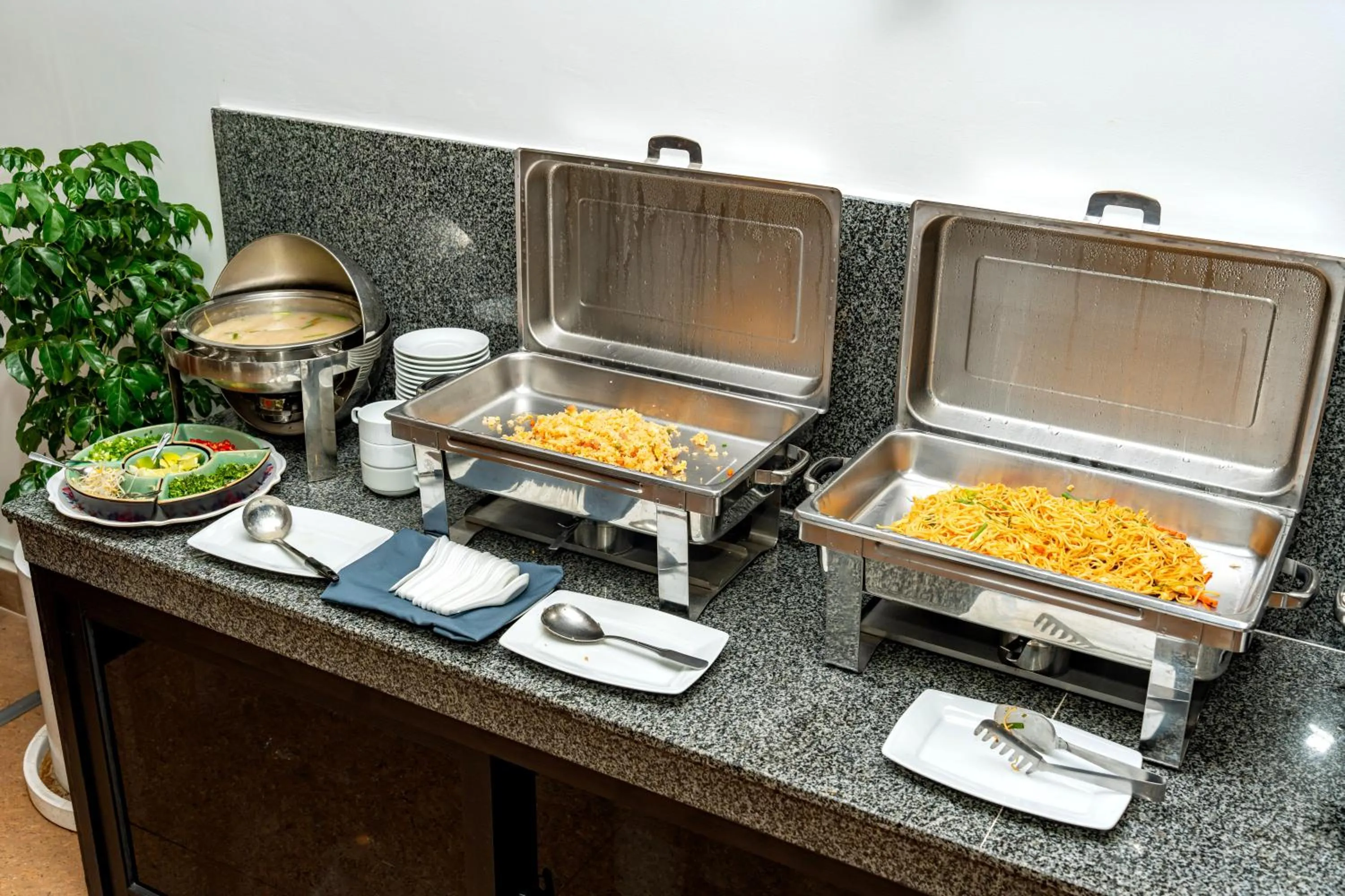 Restaurant/places to eat in Rithy Rin Angkor Hotel