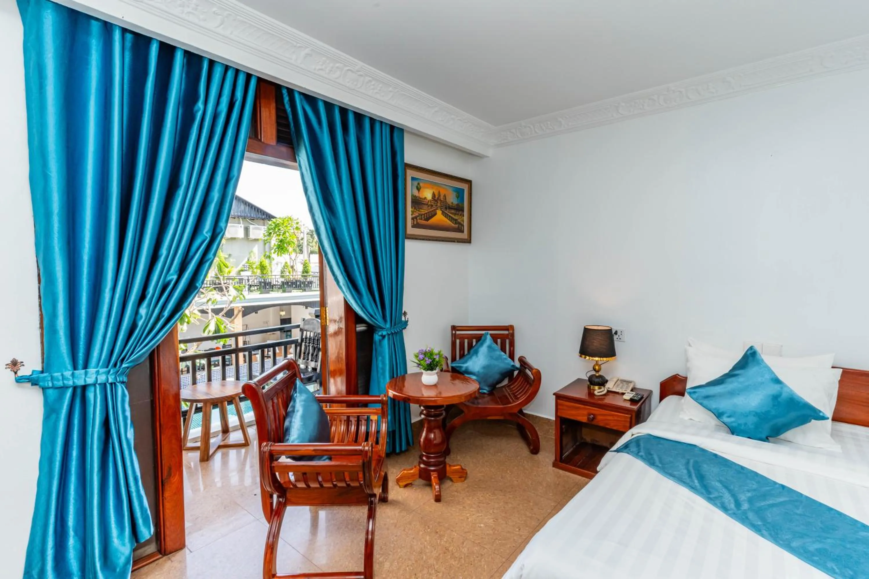 Balcony/Terrace, Bed in Rithy Rin Angkor Hotel