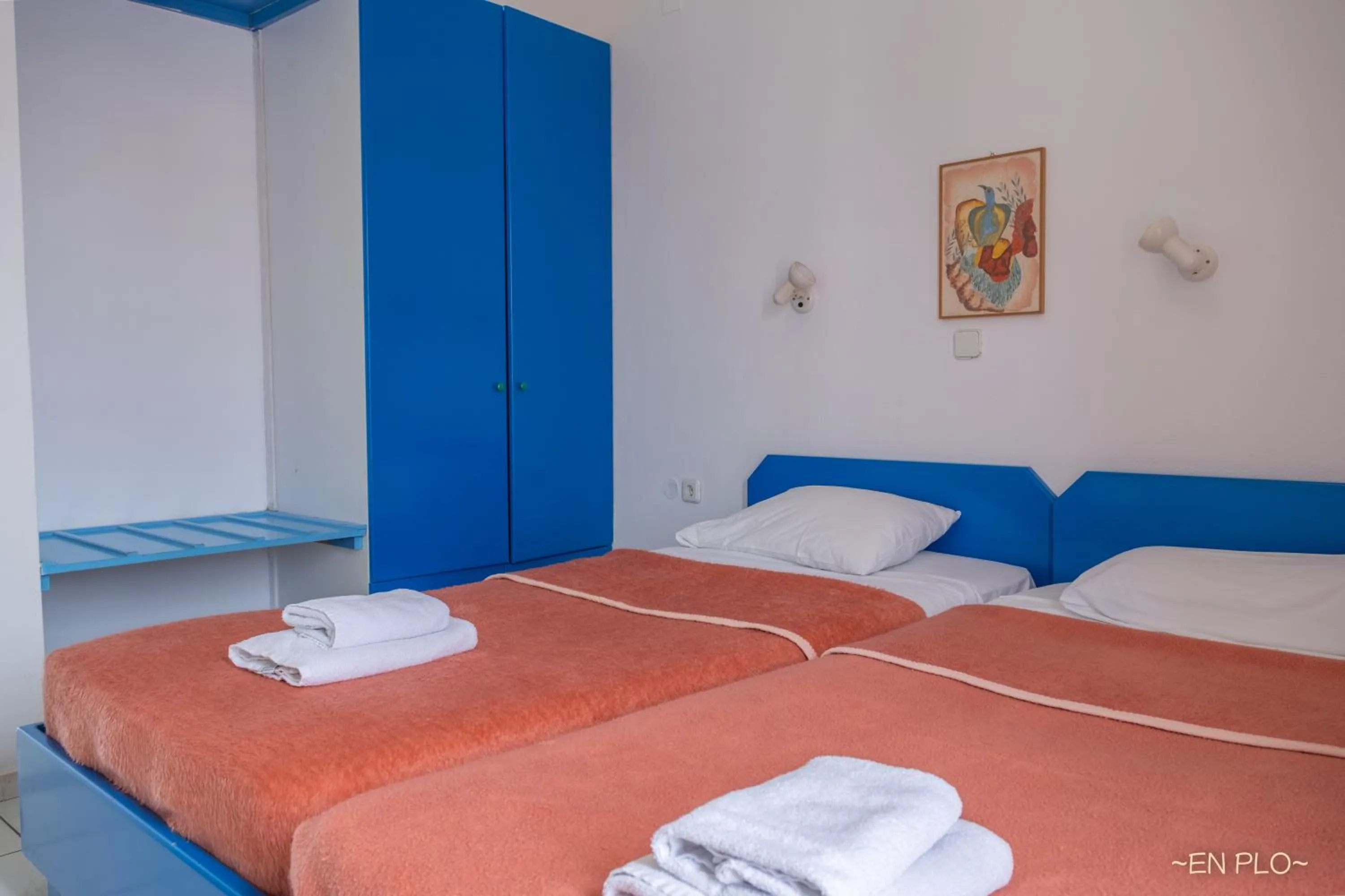 Bed in Enplo Apartments