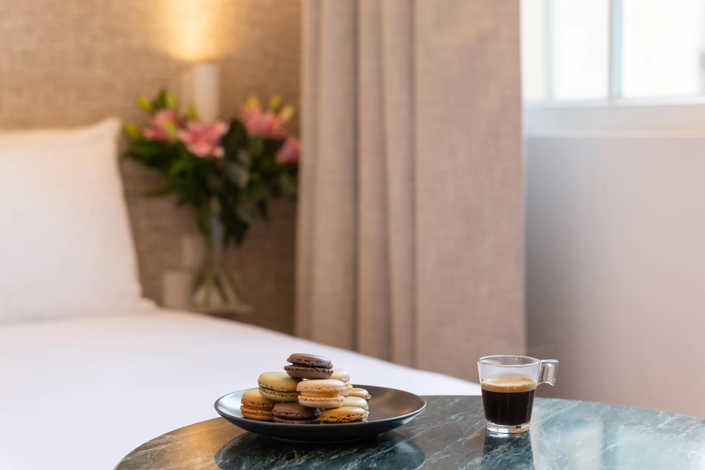 Bedroom, Bed in Faubourg Station