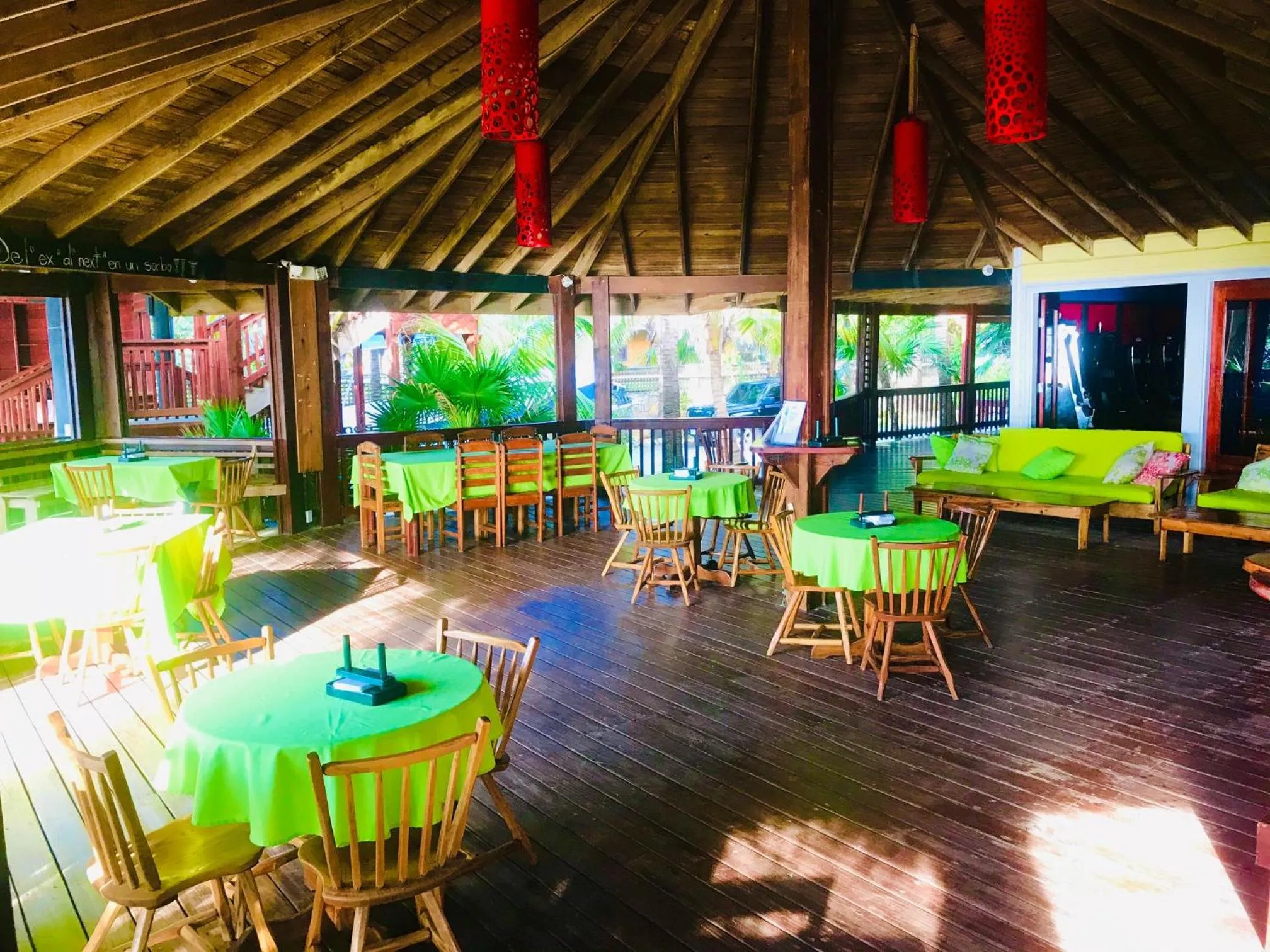 Restaurant/places to eat in Lands End