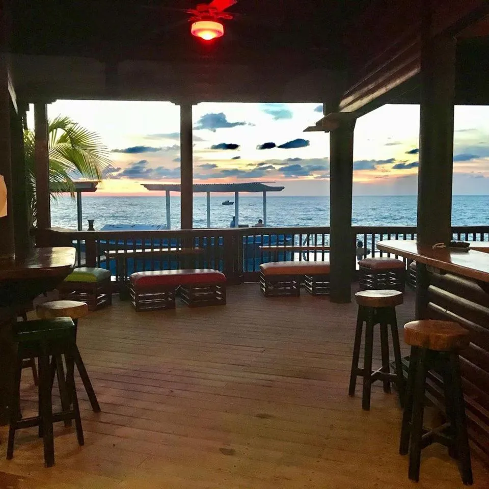 Lounge or bar in Lands End