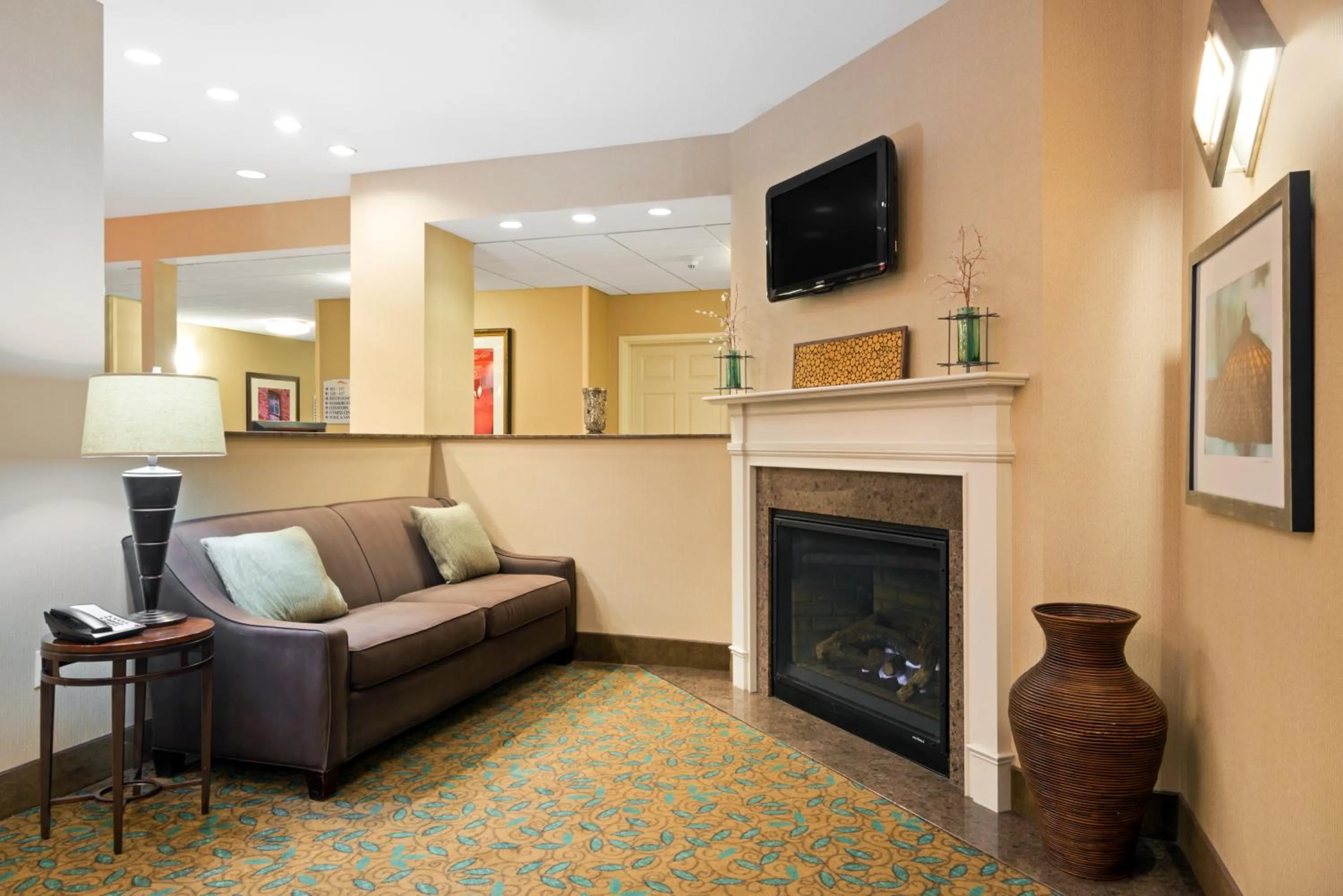 Lobby or reception in Baymont by Wyndham Denver International Airport