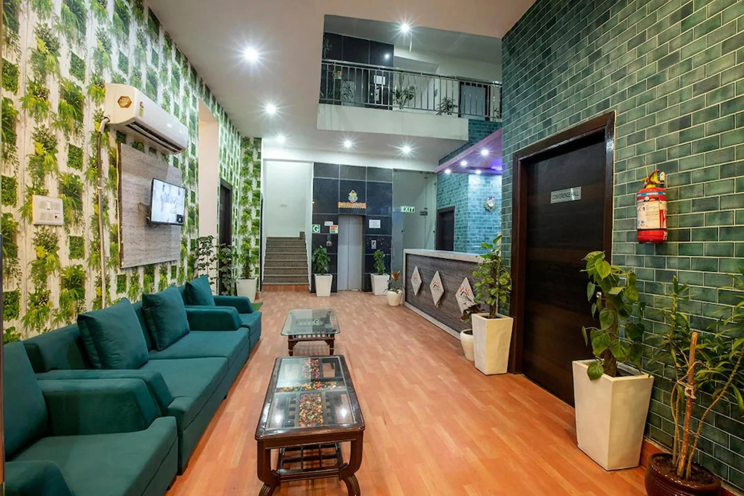 Lobby or reception in Hotel Sky View