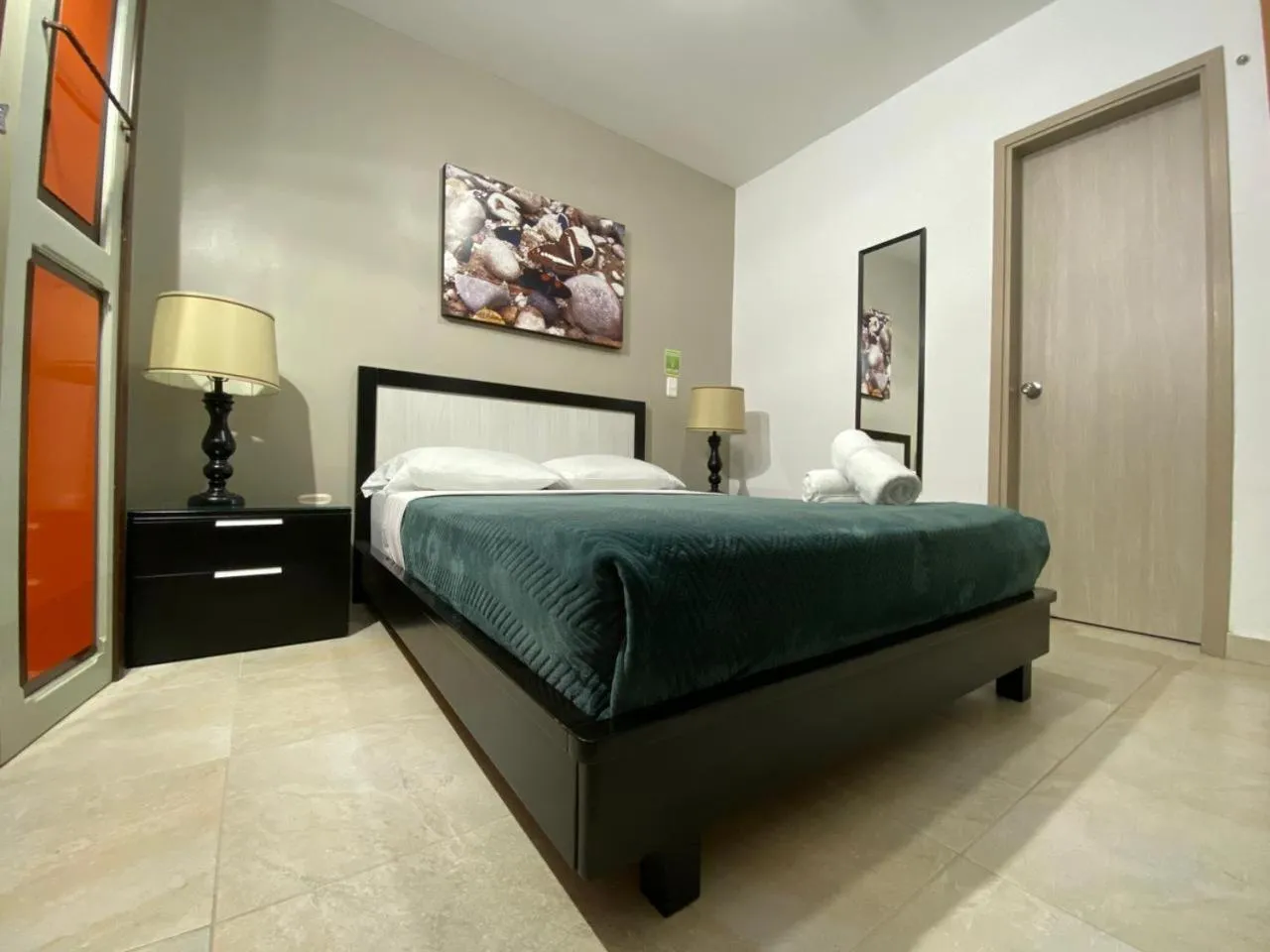 Photo of the whole room, Bed in Casa Borbon