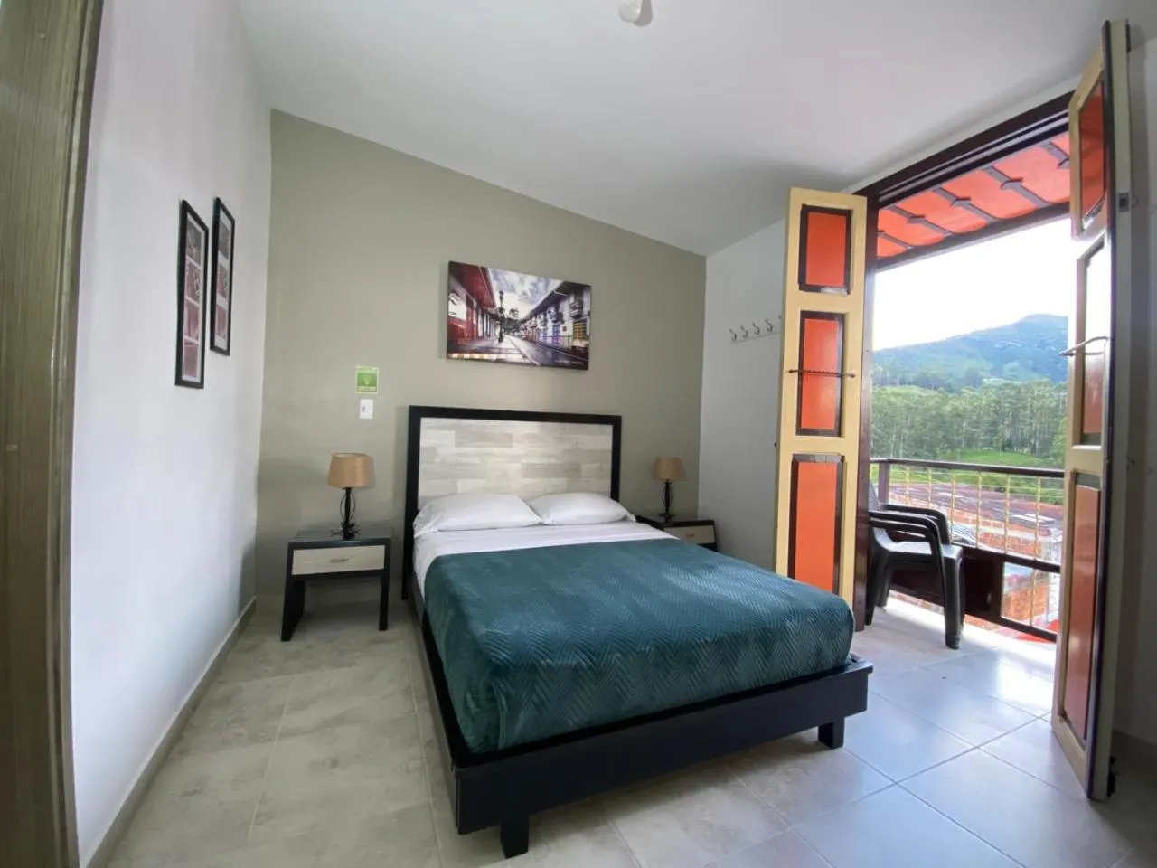 Photo of the whole room, Bed in Casa Borbon