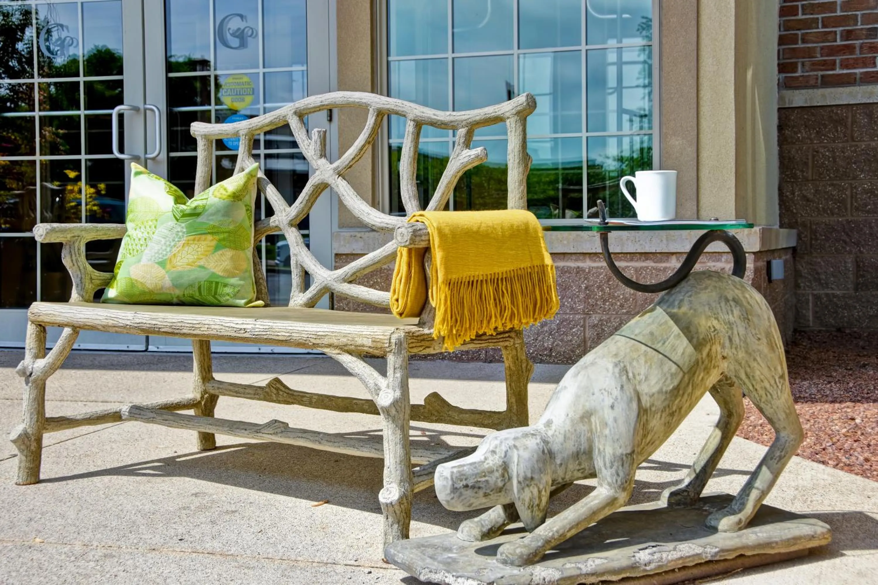 Facade/entrance in GrandStay Hotel & Suites La Crosse