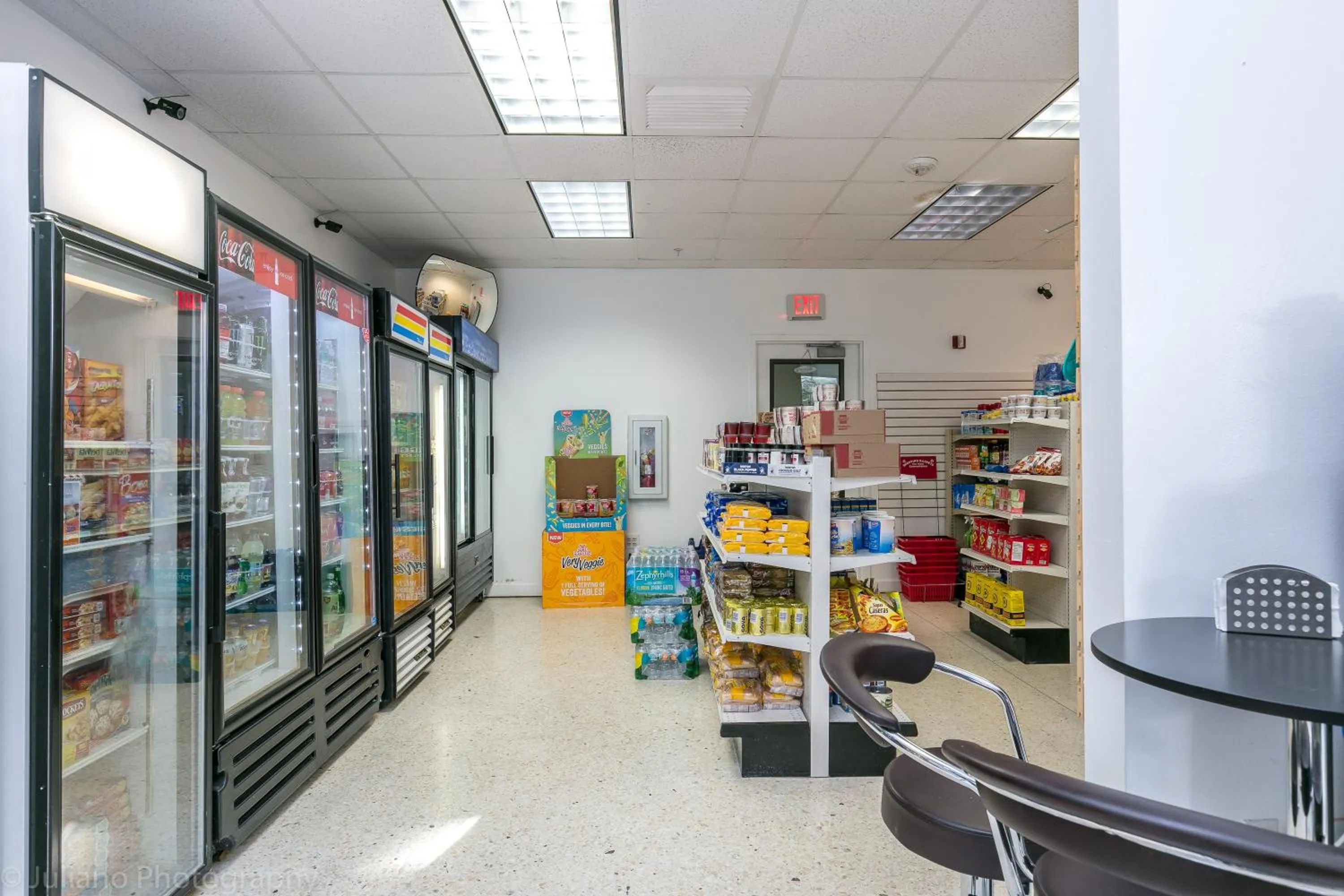 On-site shops in Ocean Reserve Luxury Condos Across from Sunny Isles Beach