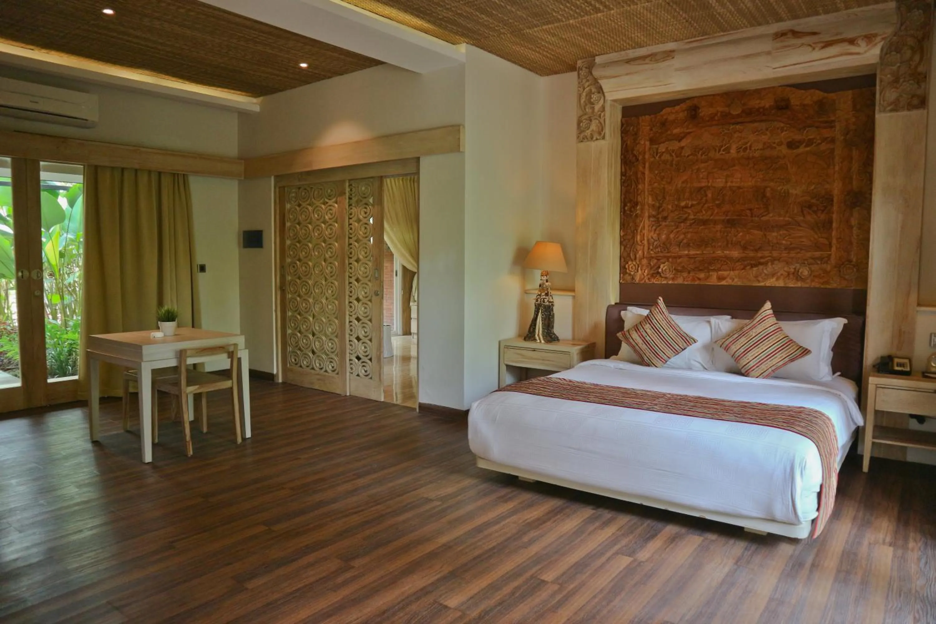 Grand Mega Resort & Spa