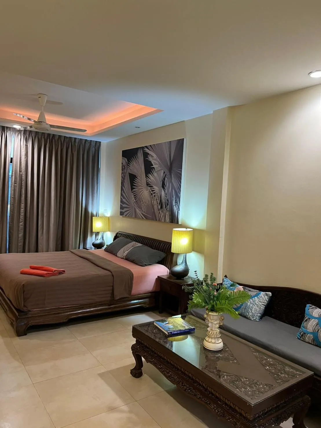 Bedroom, Bed in Blue Chang House