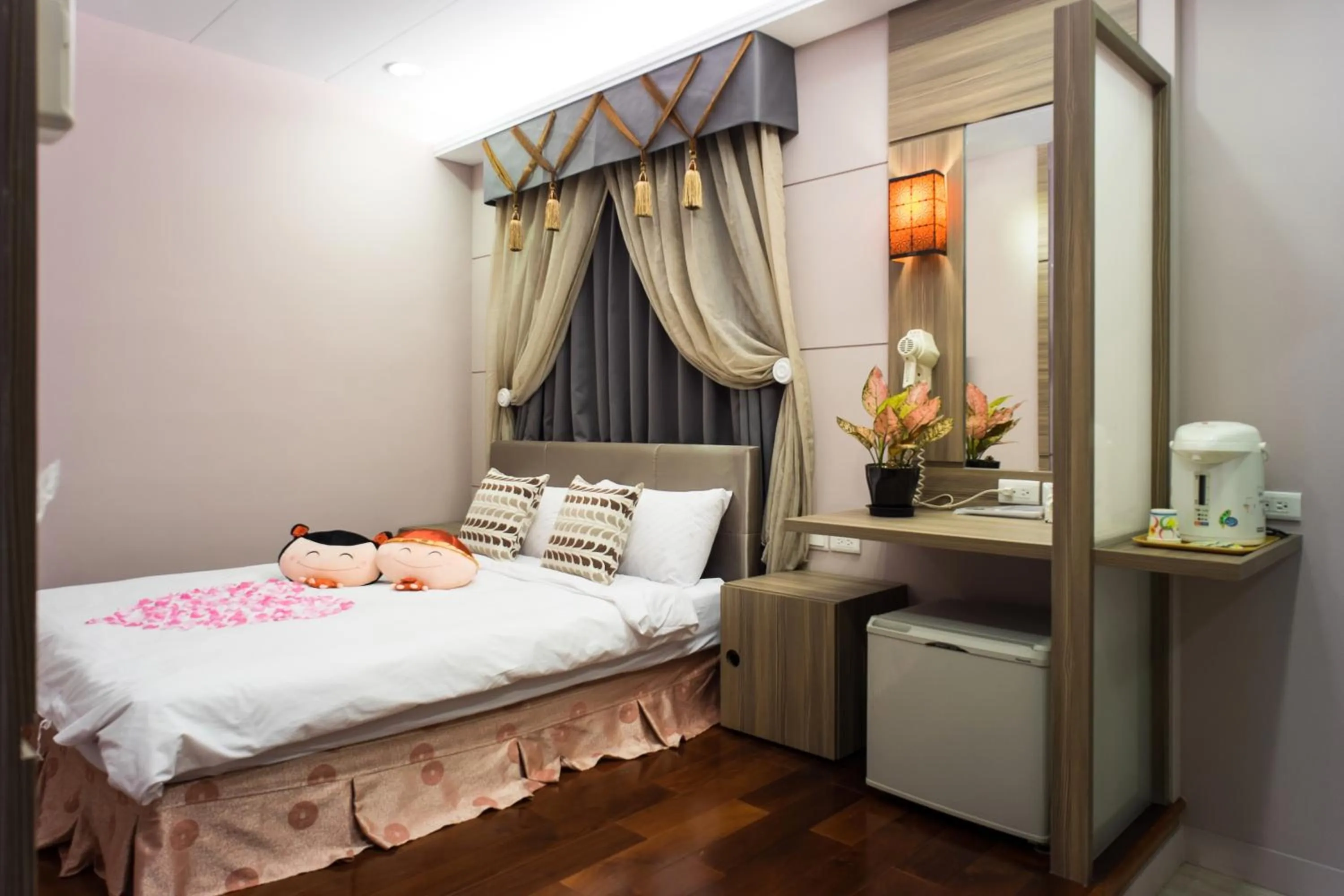 Shower, Bed in Bei Pin B&B