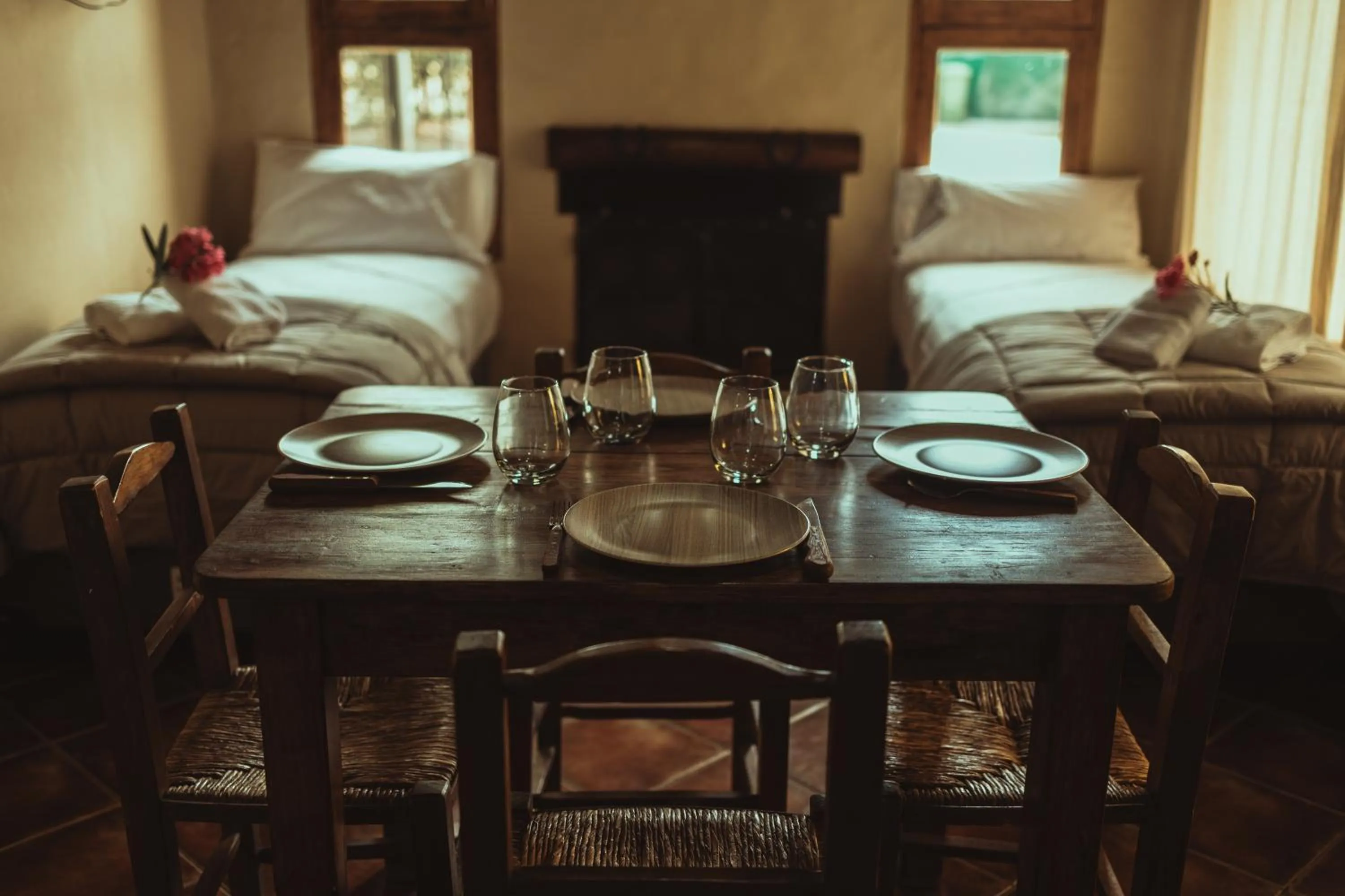 Dining area, Bed in Hacienda ALTO MONTE