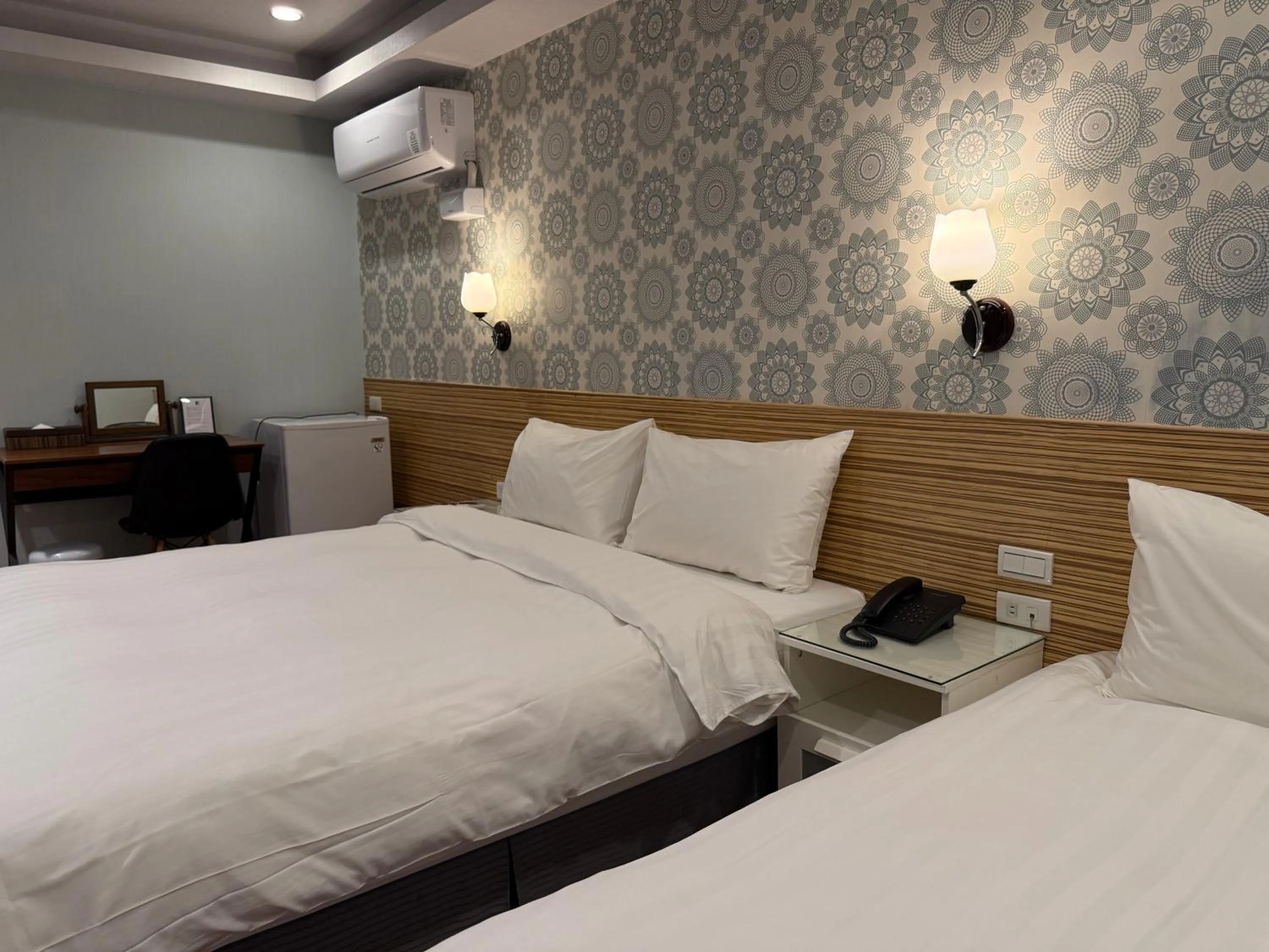 泊居旅店 Oursinn Hotel