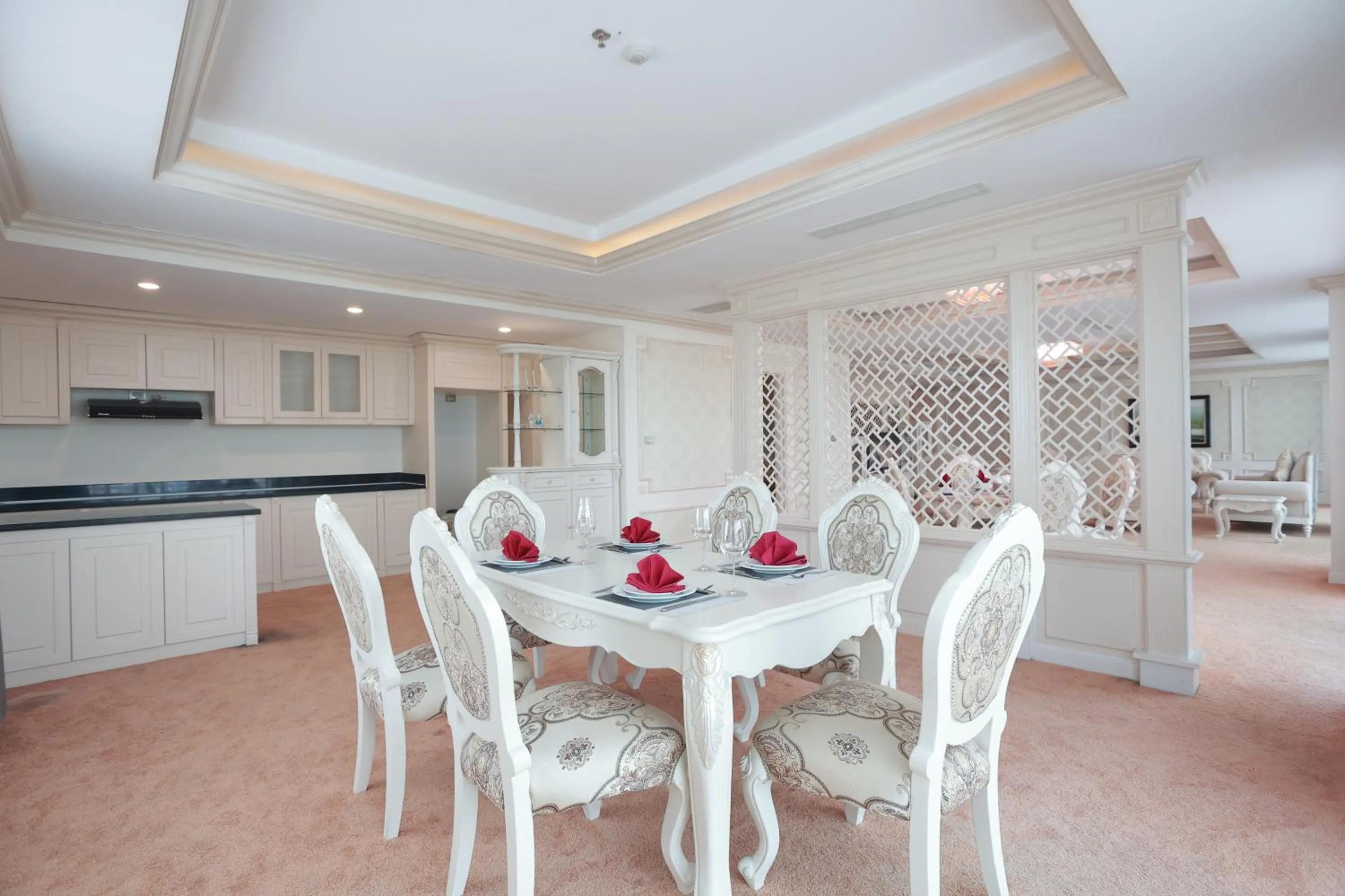 Dining area in Muong Thanh Holiday Hoi An Hotel