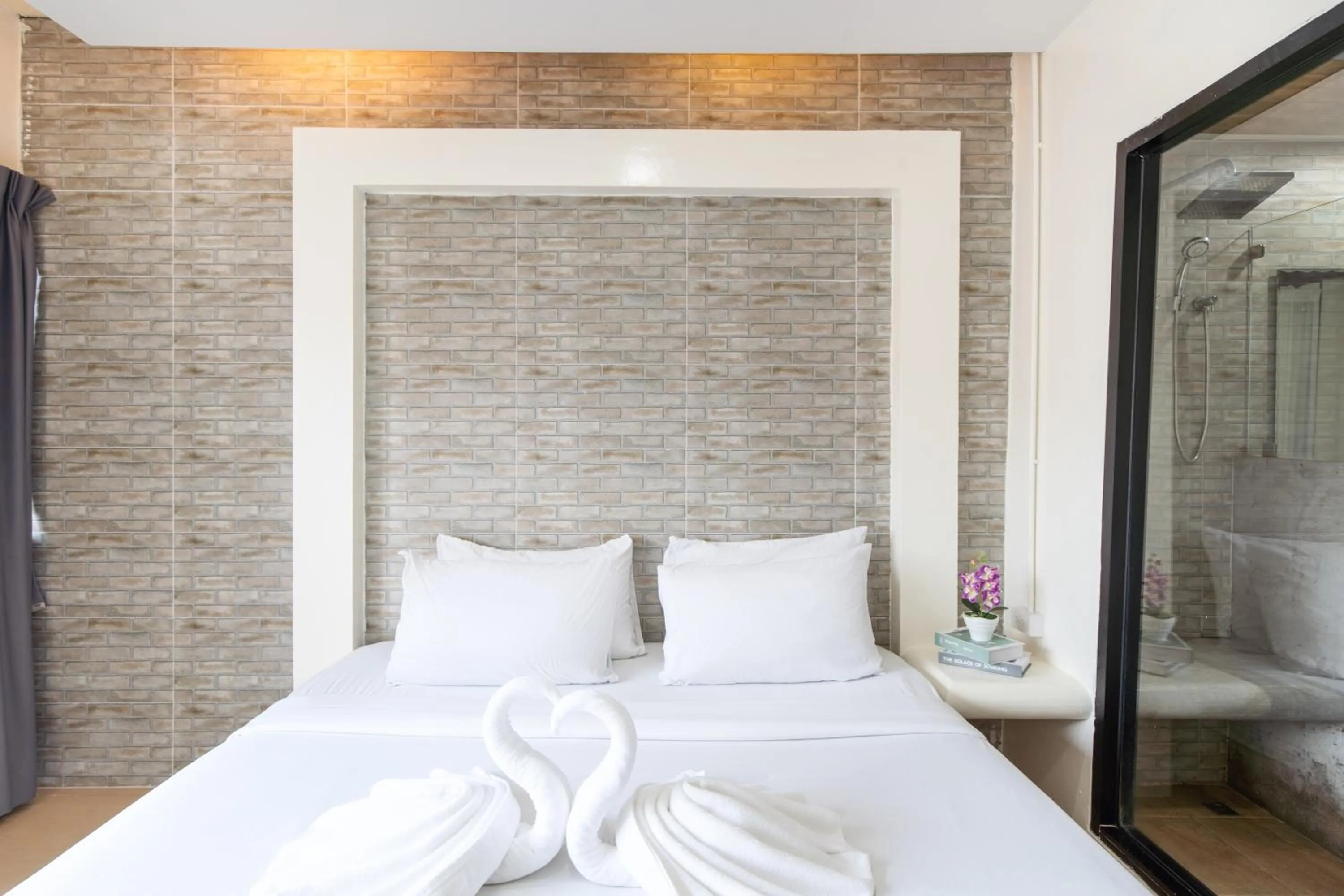 Bed in Baron Zotel Bangkok SHA PLUS