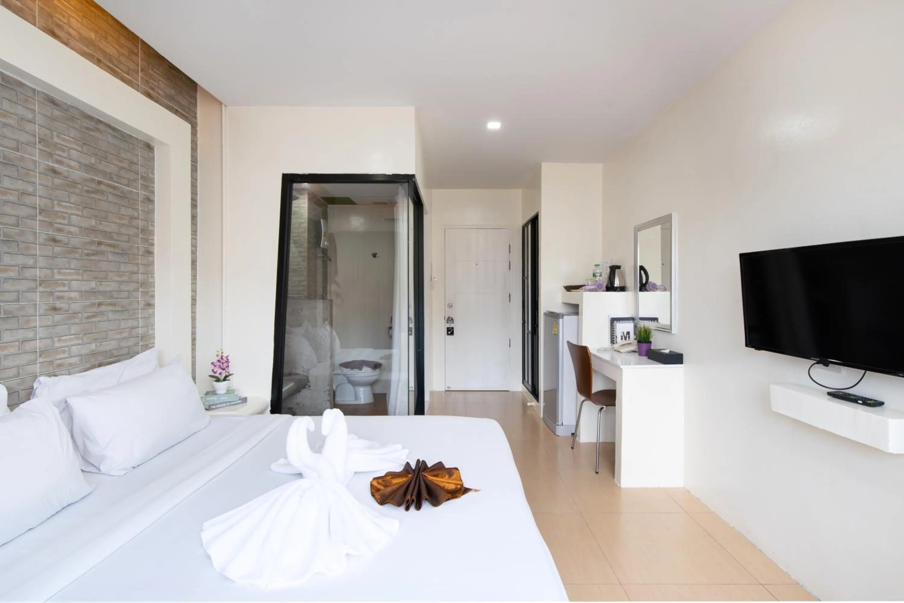 Bed in Baron Zotel Bangkok SHA PLUS