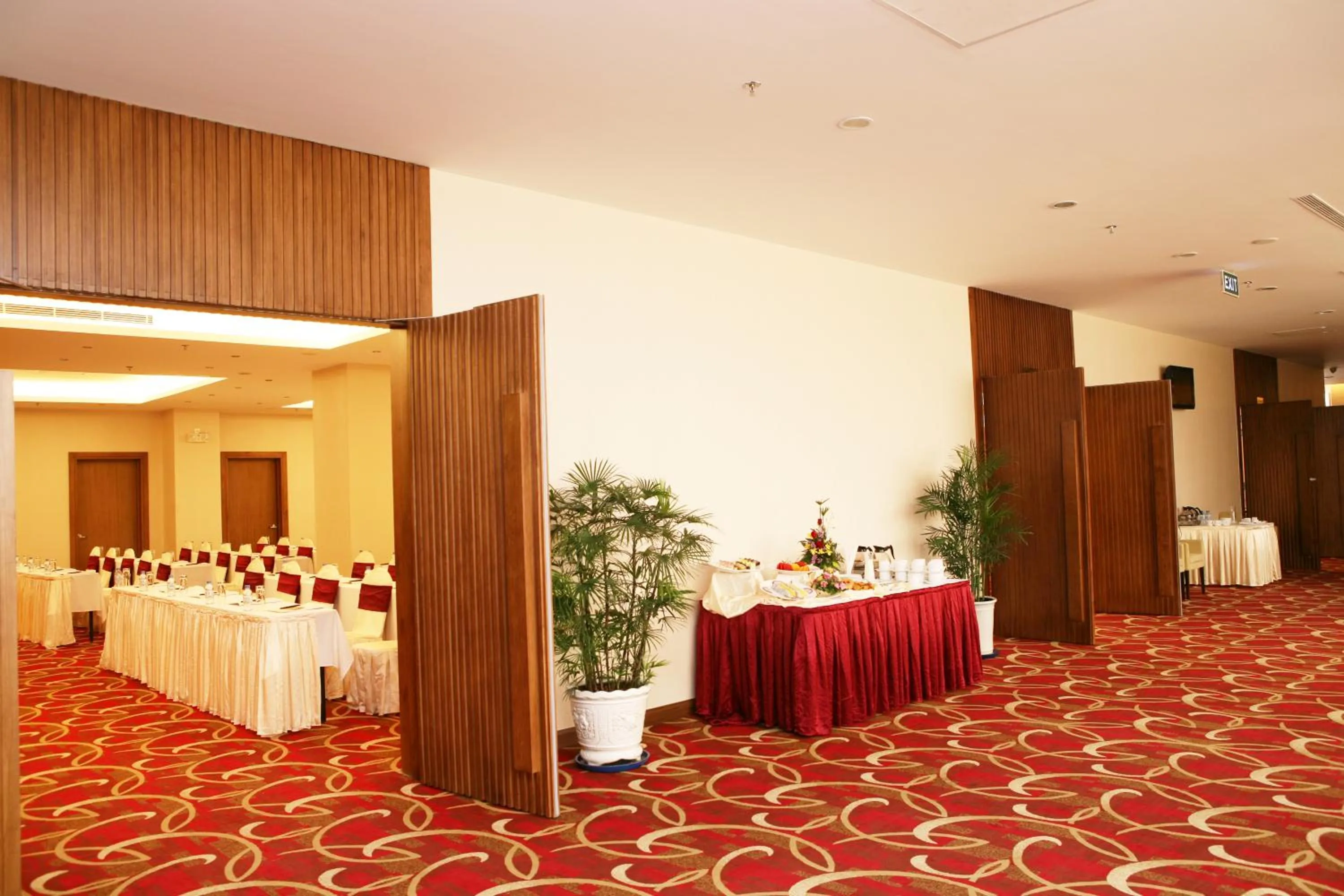 Banquet/Function facilities in AURORA Hotel Plaza