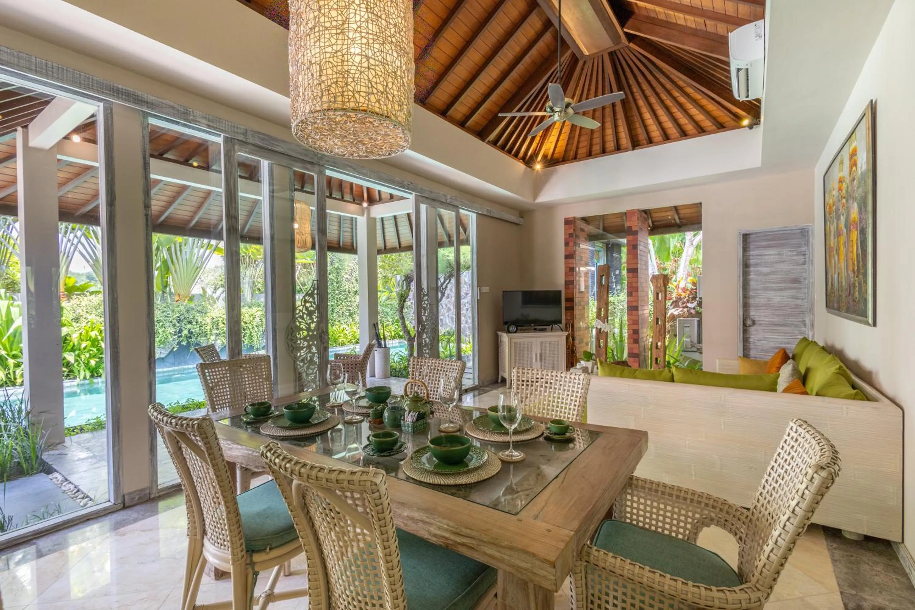 Dining area in The Royal Purnama Luxury Villas - Adults Only