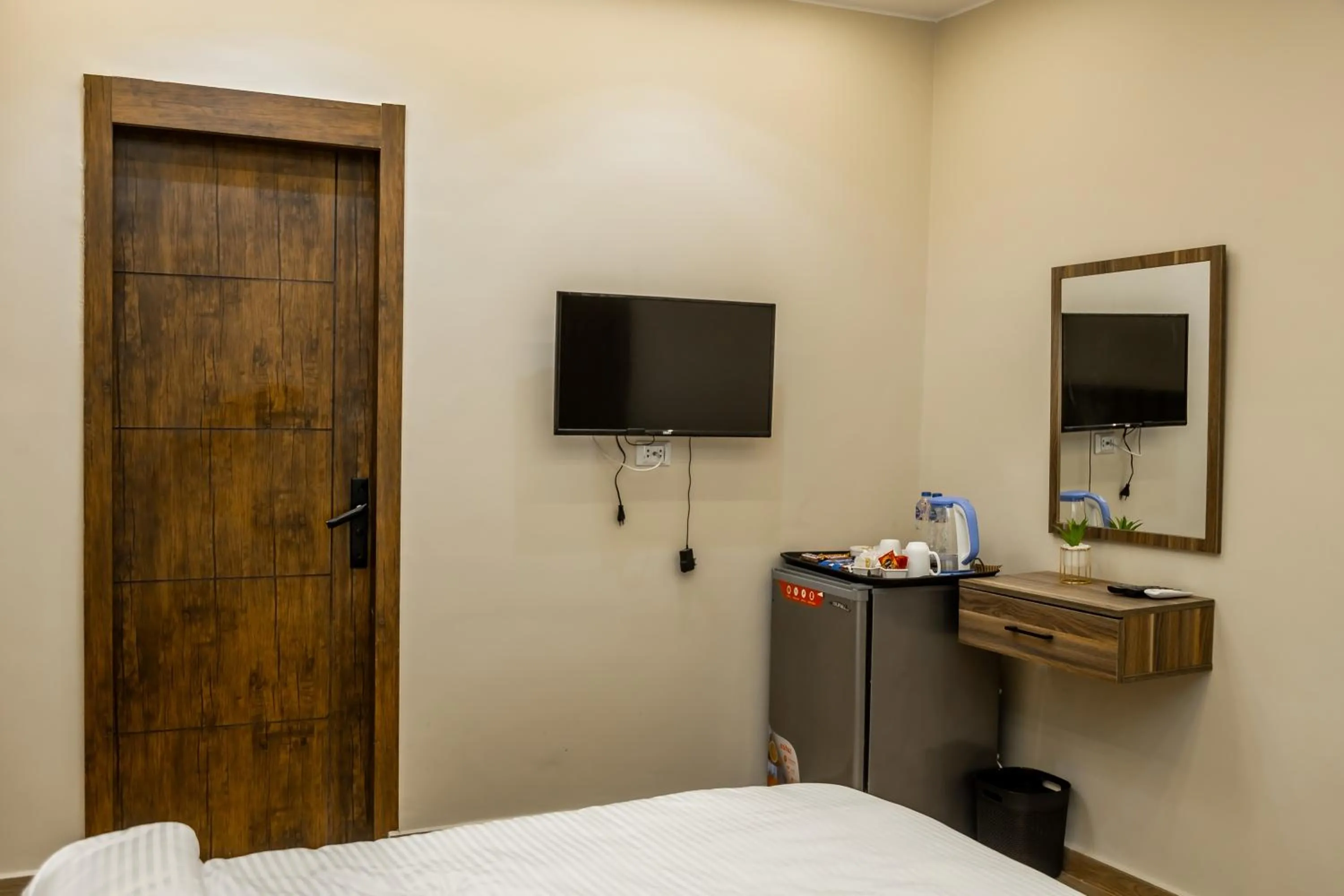 Bed in Night Pyramids Inn Hotel