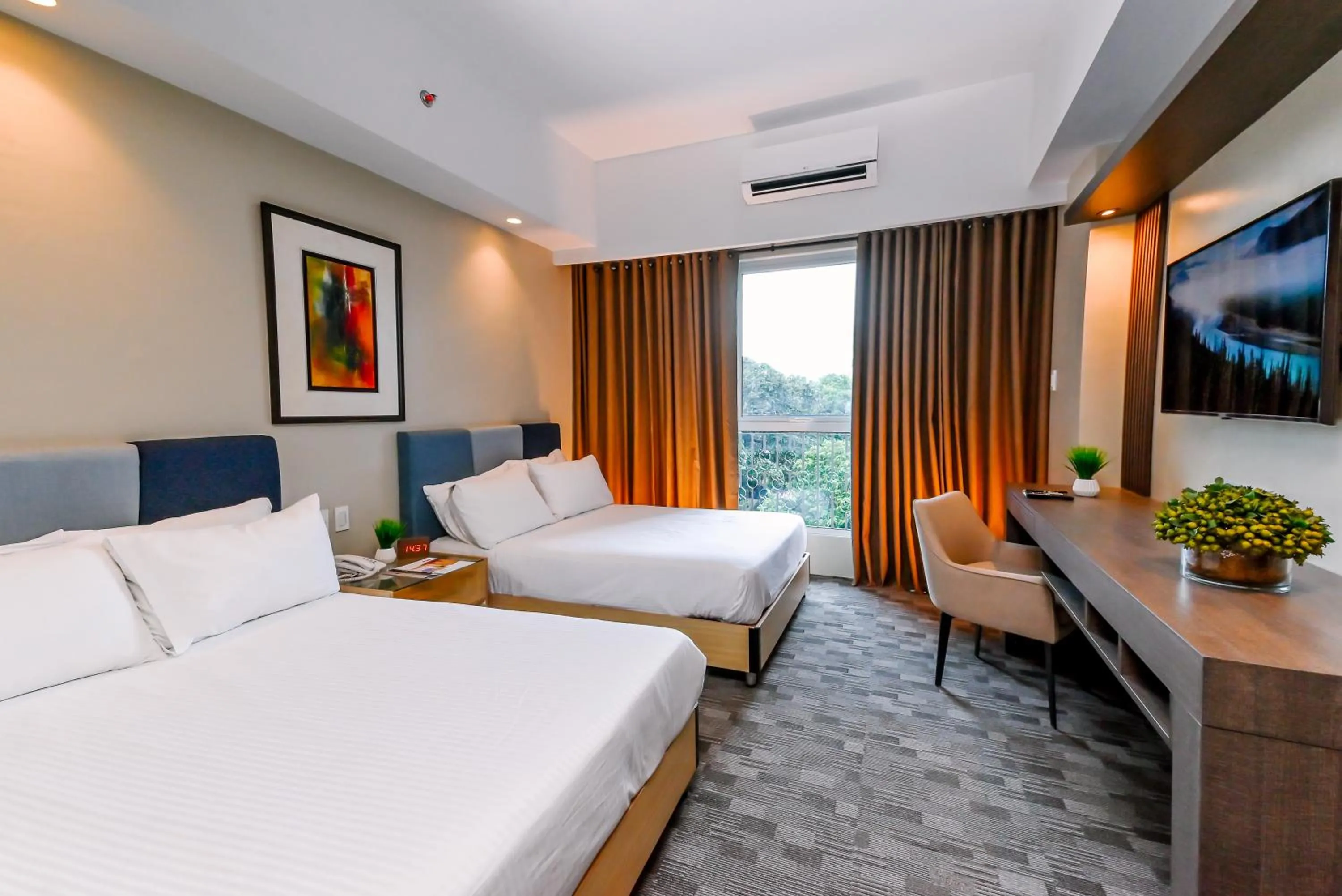 Bed in The Tribute Hotel