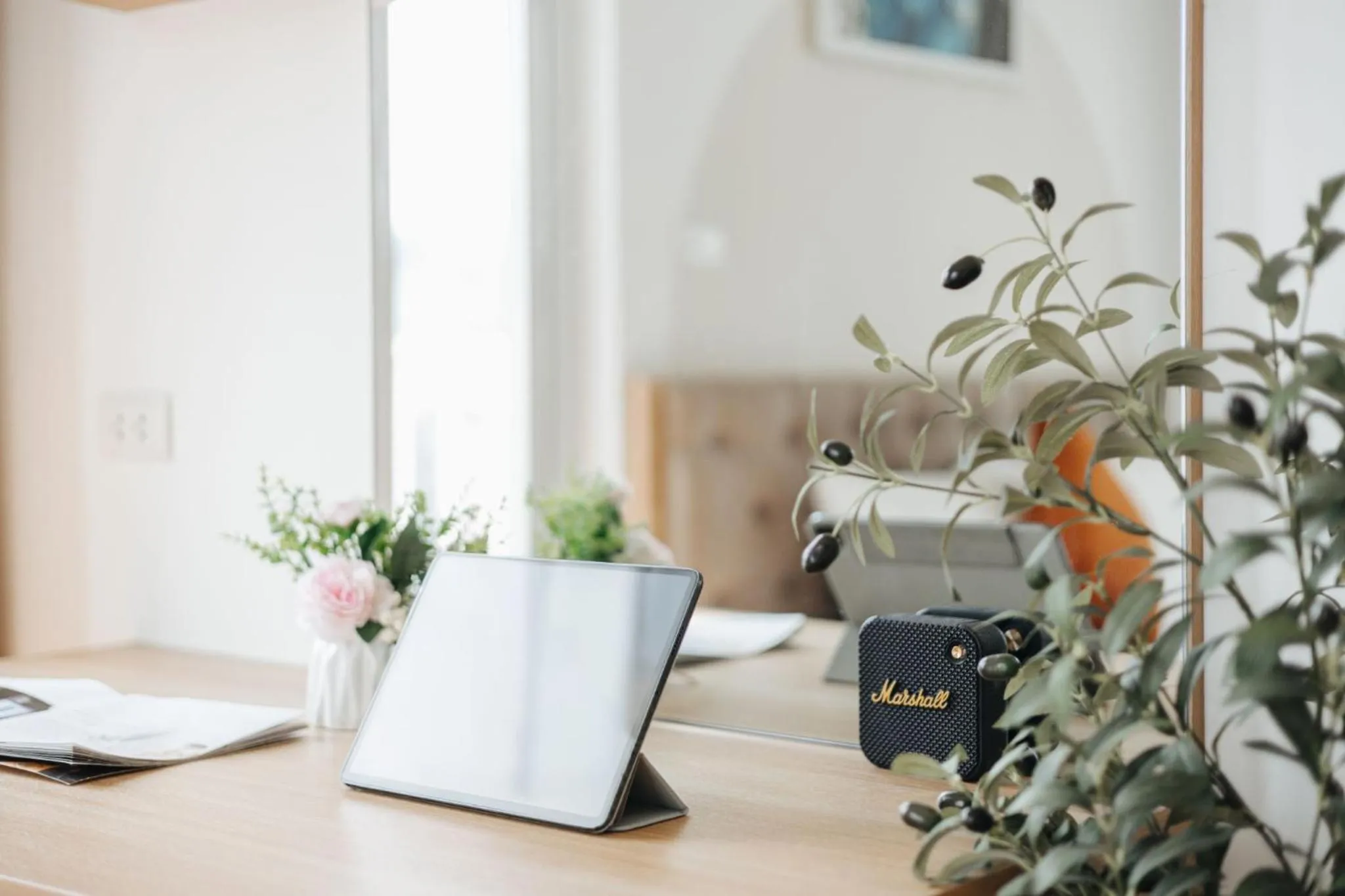 Living room in Label6 Studio West Lake