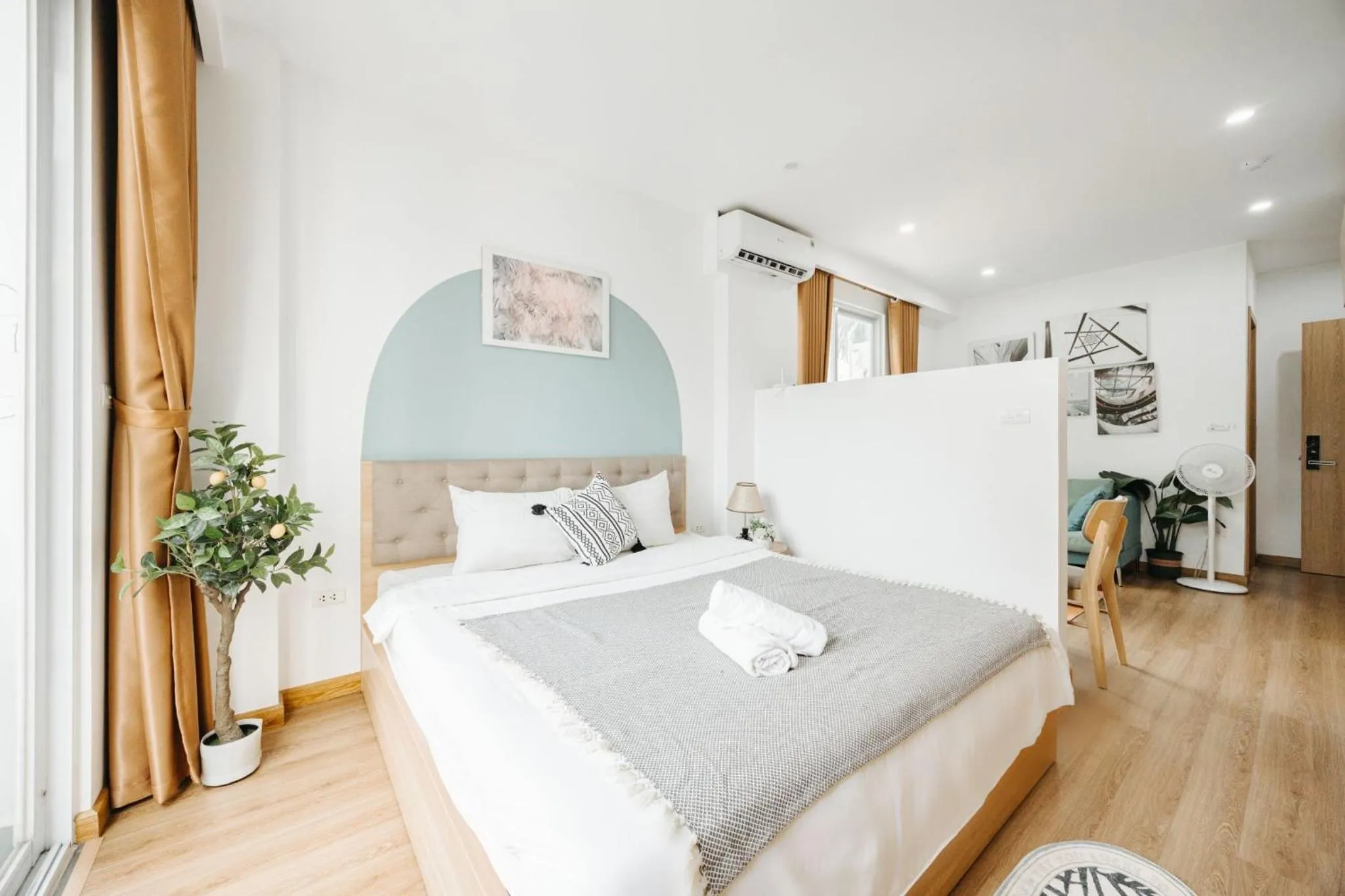 Bed in The Euphoria Sophisticated Style - Stay 24h