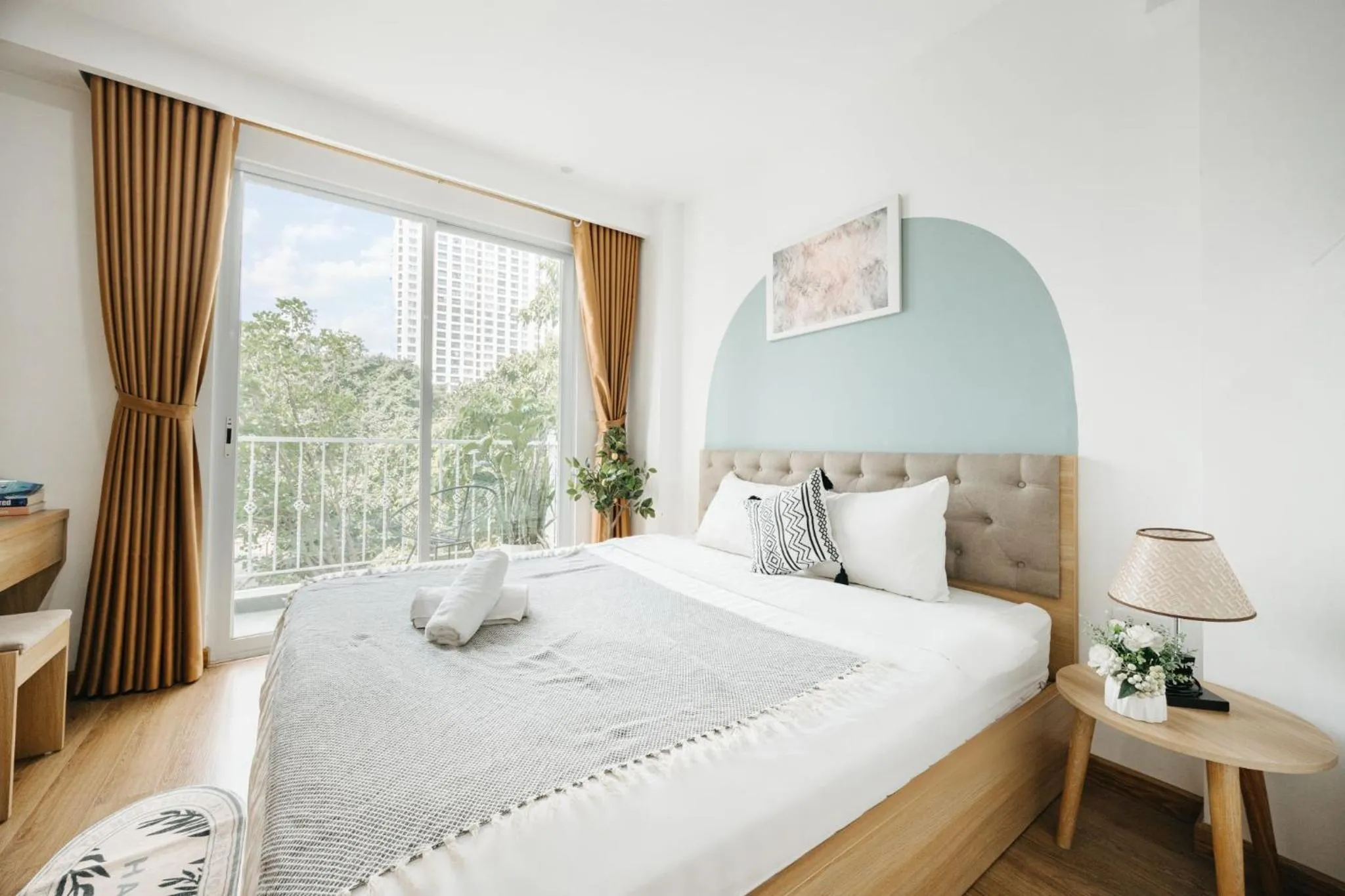 Bed in The Euphoria Sophisticated Style - Stay 24h