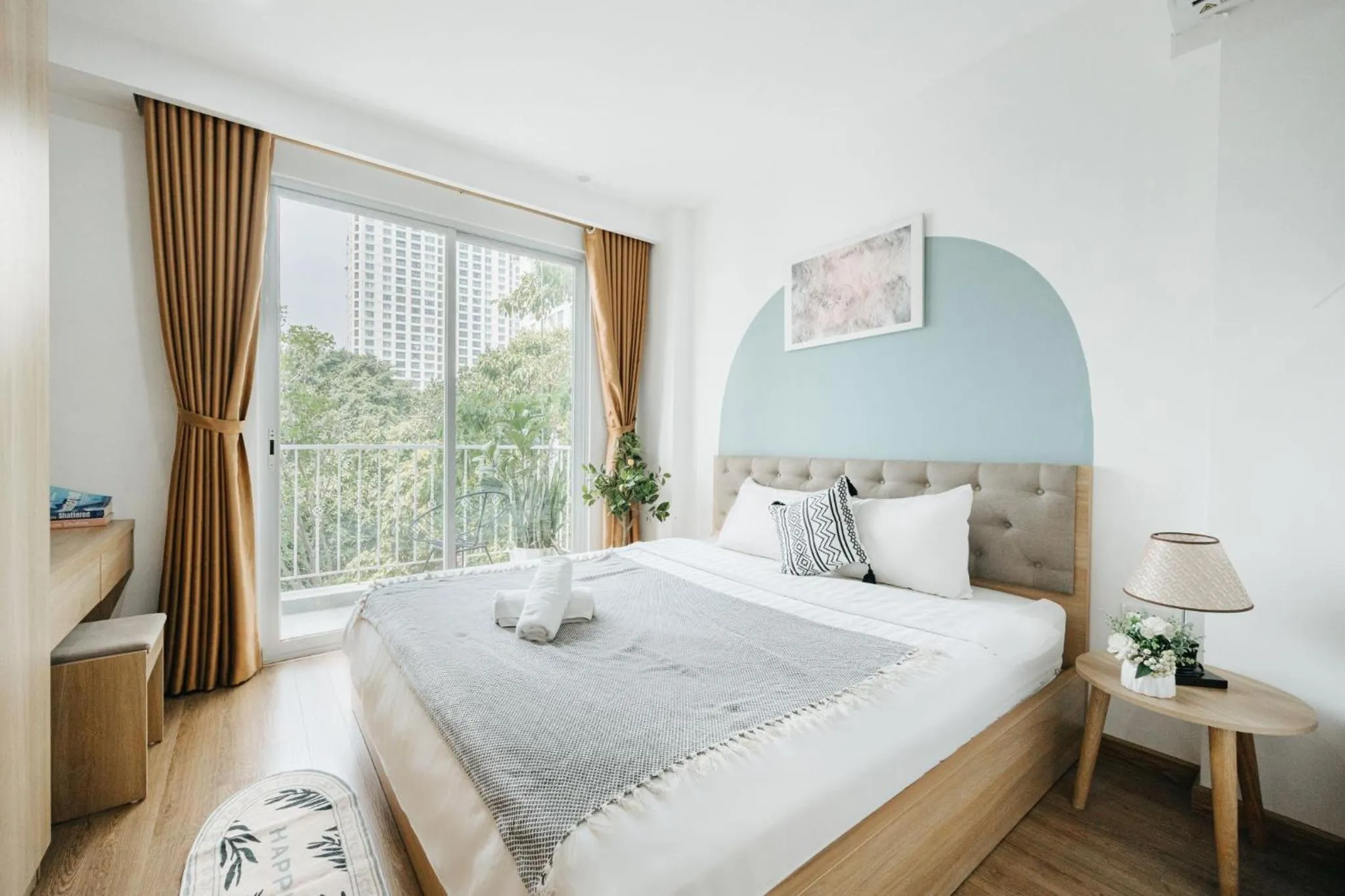 Bed in The Euphoria Sophisticated Style - Stay 24h