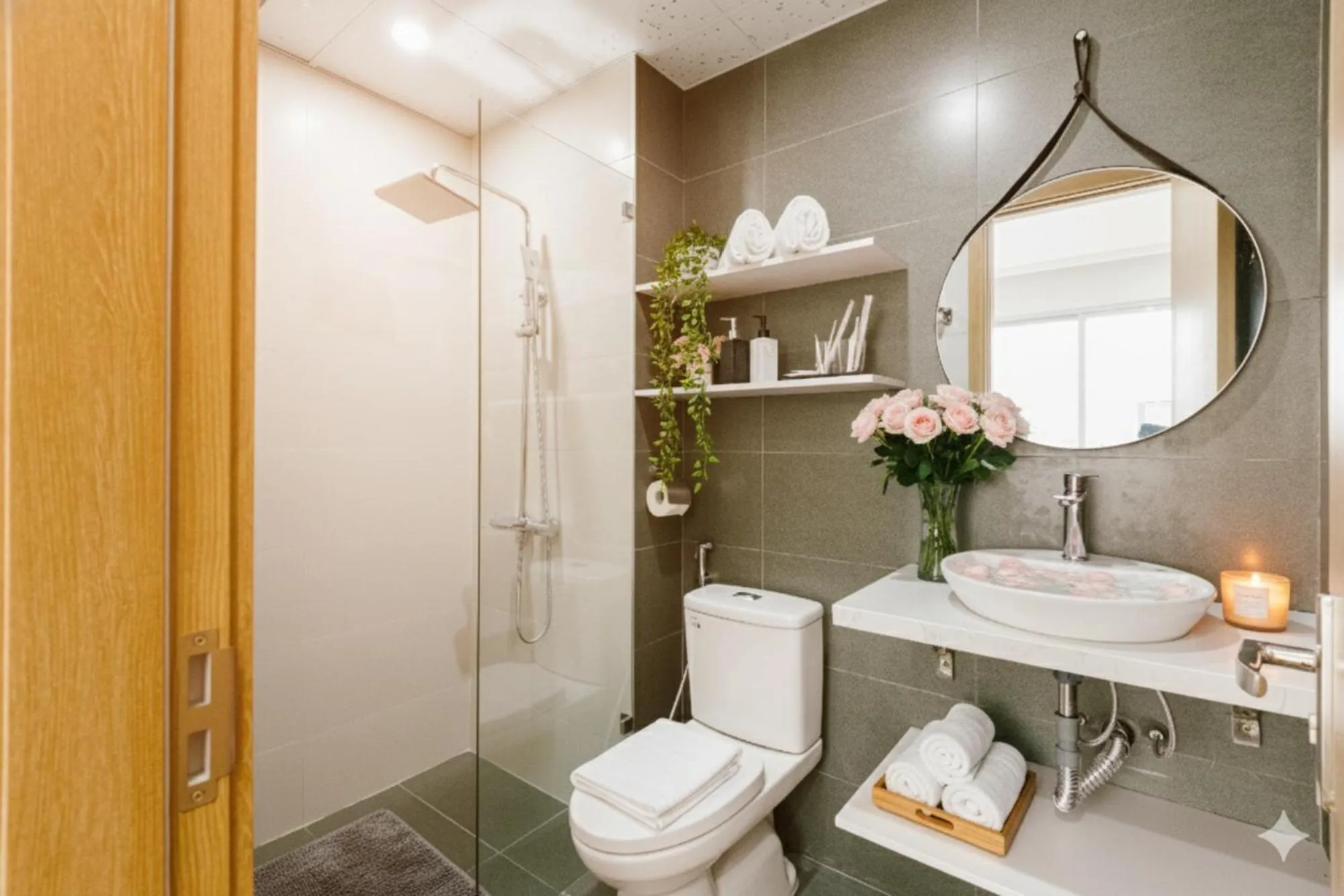 Toilet in Label6 Studio West Lake