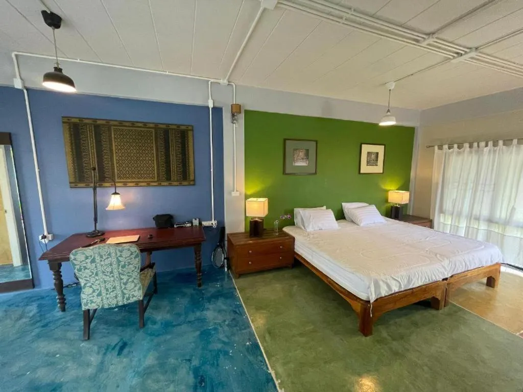 Bed in Golden Mango House