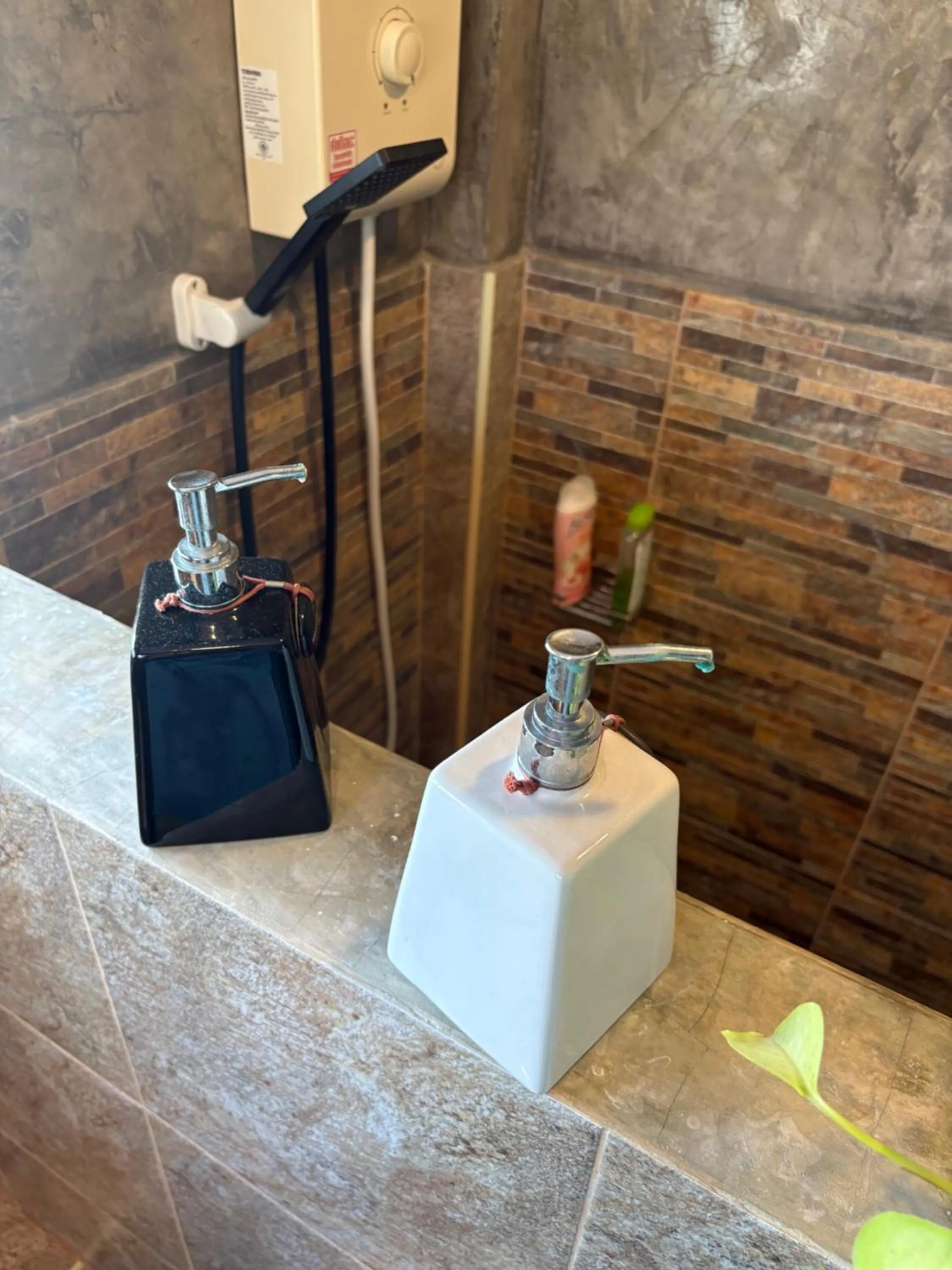 Shower in Golden Mango House