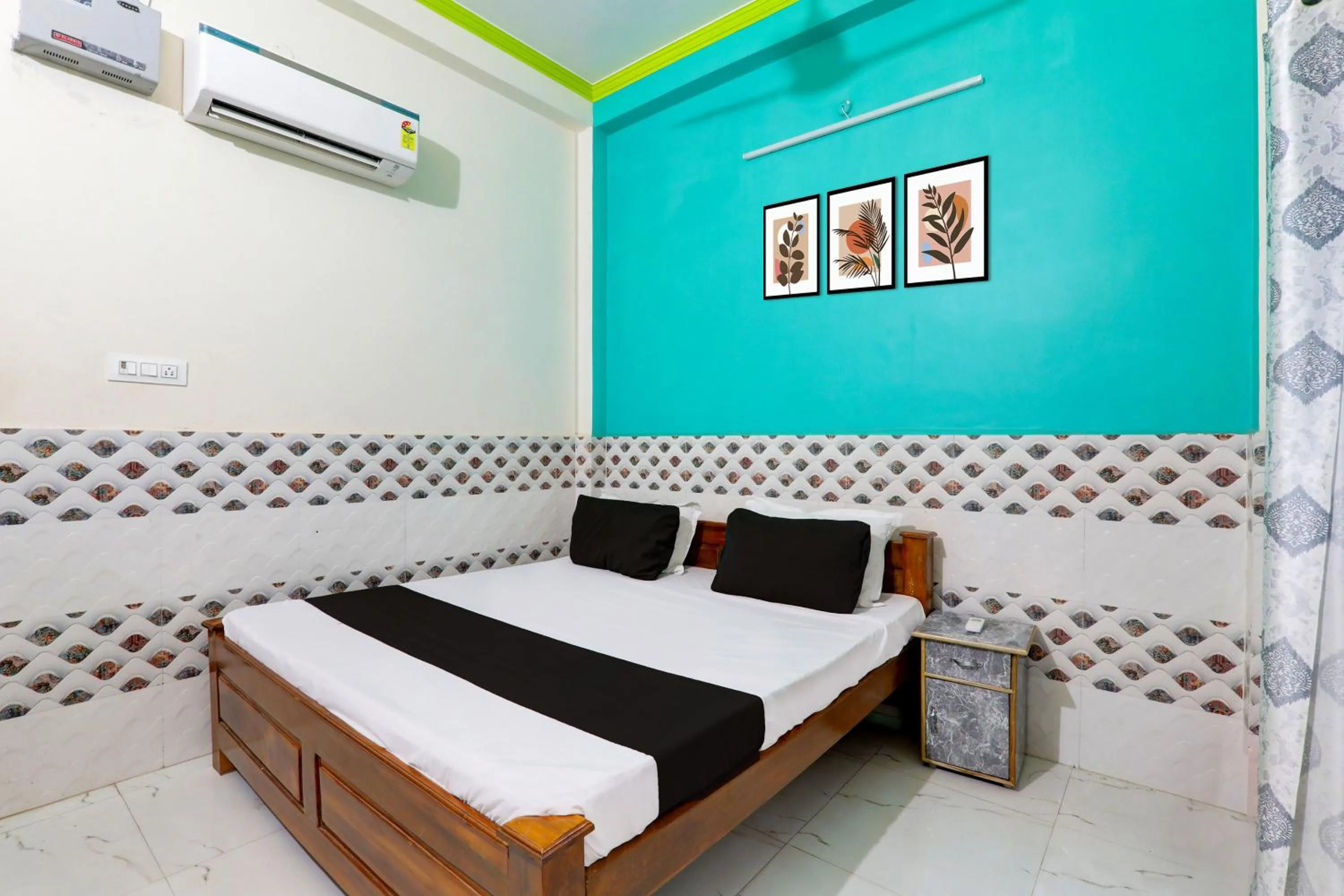 Bedroom, Bed in Hotel O Ramadhya Palace