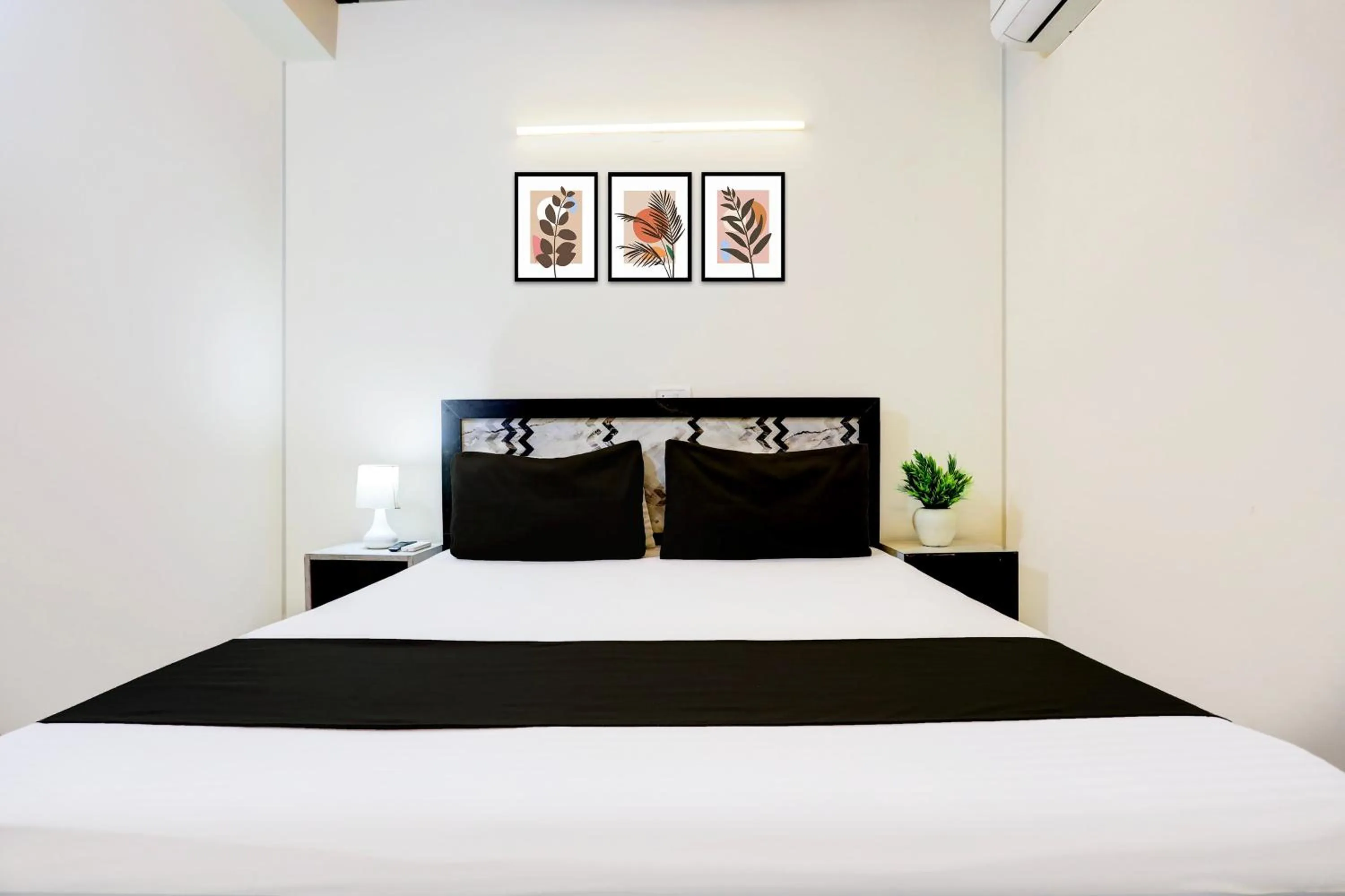 Bedroom, Bed in Hotel O Dream Residency