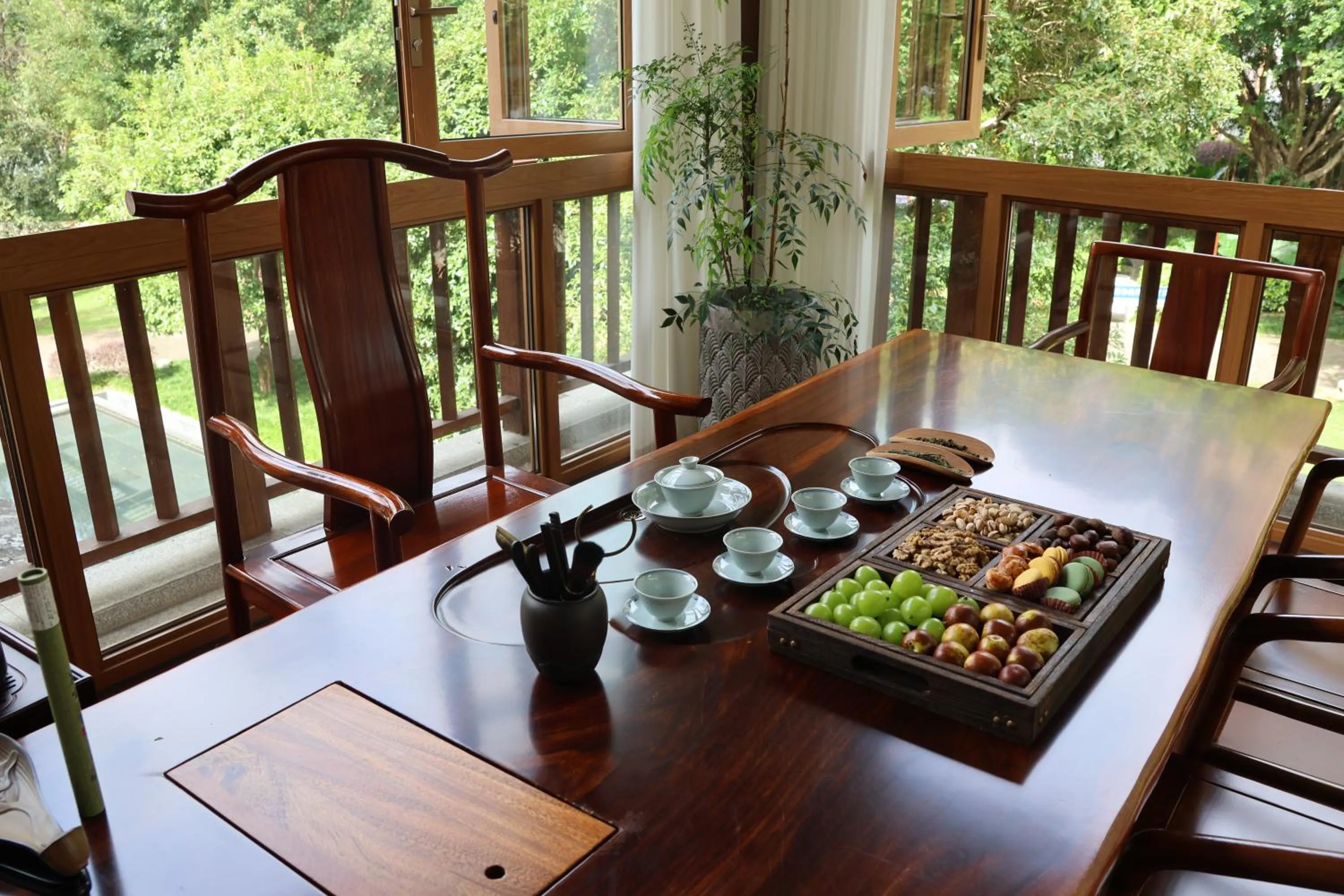 Seating area in Yangshuo Riverside Resorts Hotel