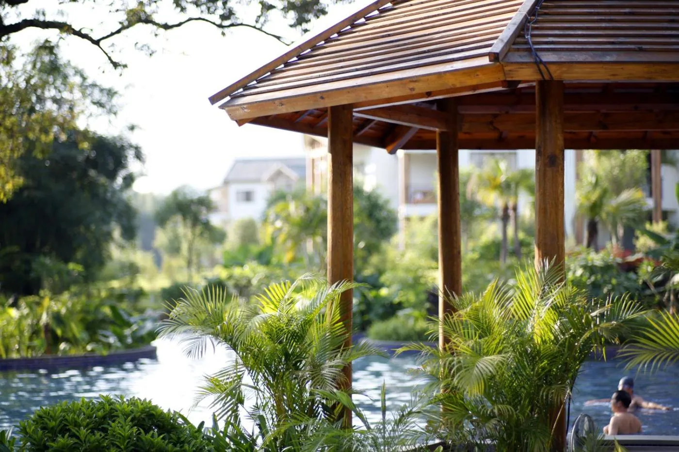 Swimming pool in Yangshuo Riverside Resorts Hotel