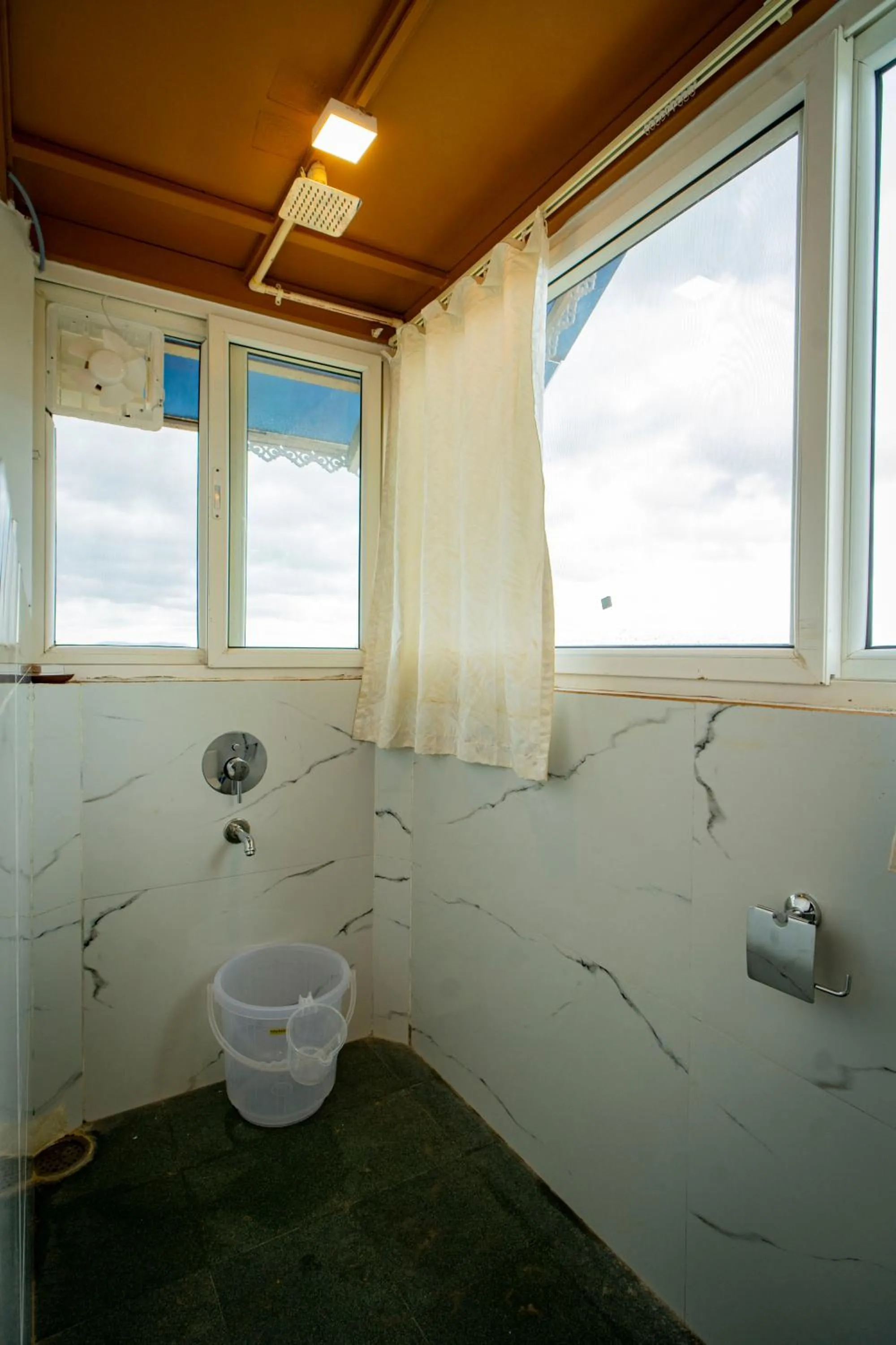 Shower in Habba Dates Villa Near Chikkaballapur