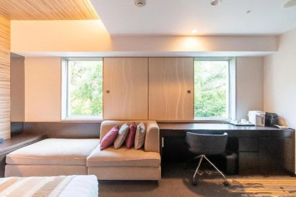 Bed in Akasaka Excel Hotel Tokyu