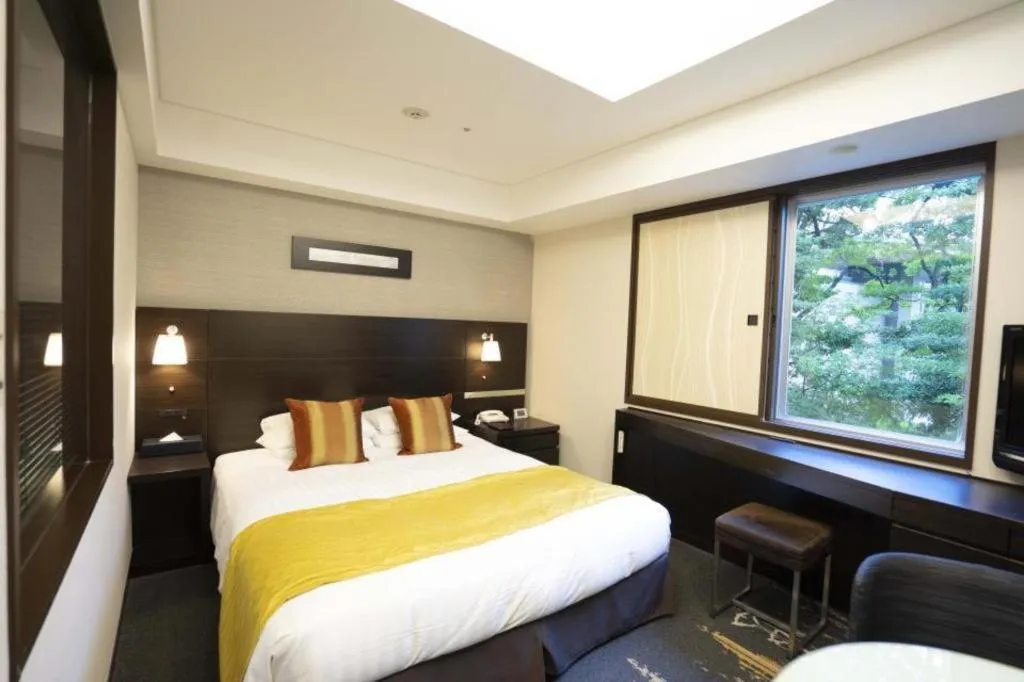 Bed in Akasaka Excel Hotel Tokyu