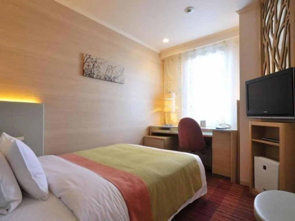 Bed in Kichijoji Dai-ichi Hotel, Tokyo