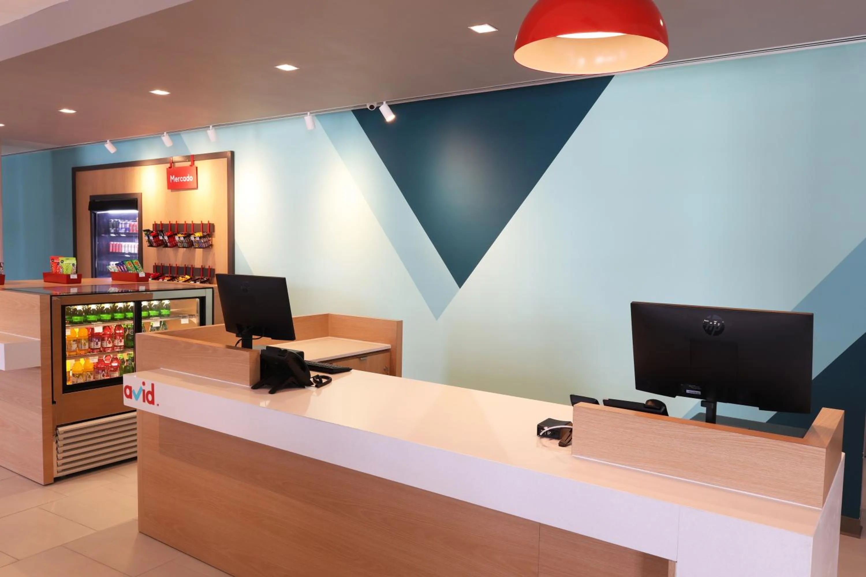 Lobby or reception in avid hotel Guadalajara Aeropuerto Norte