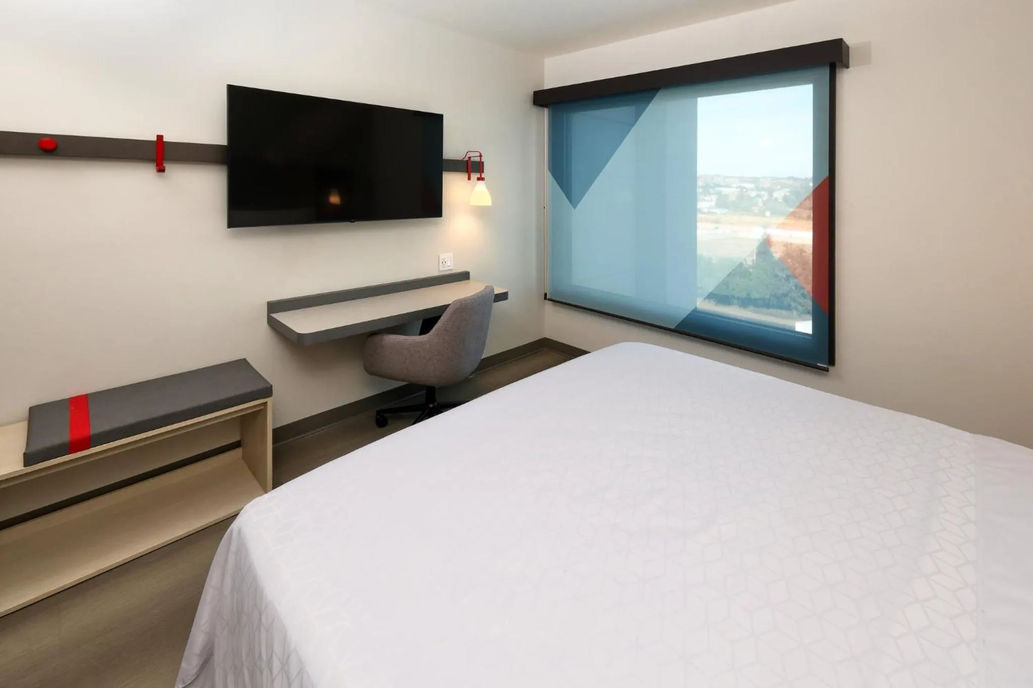 Photo of the whole room, Bed in avid hotel Guadalajara Aeropuerto Norte