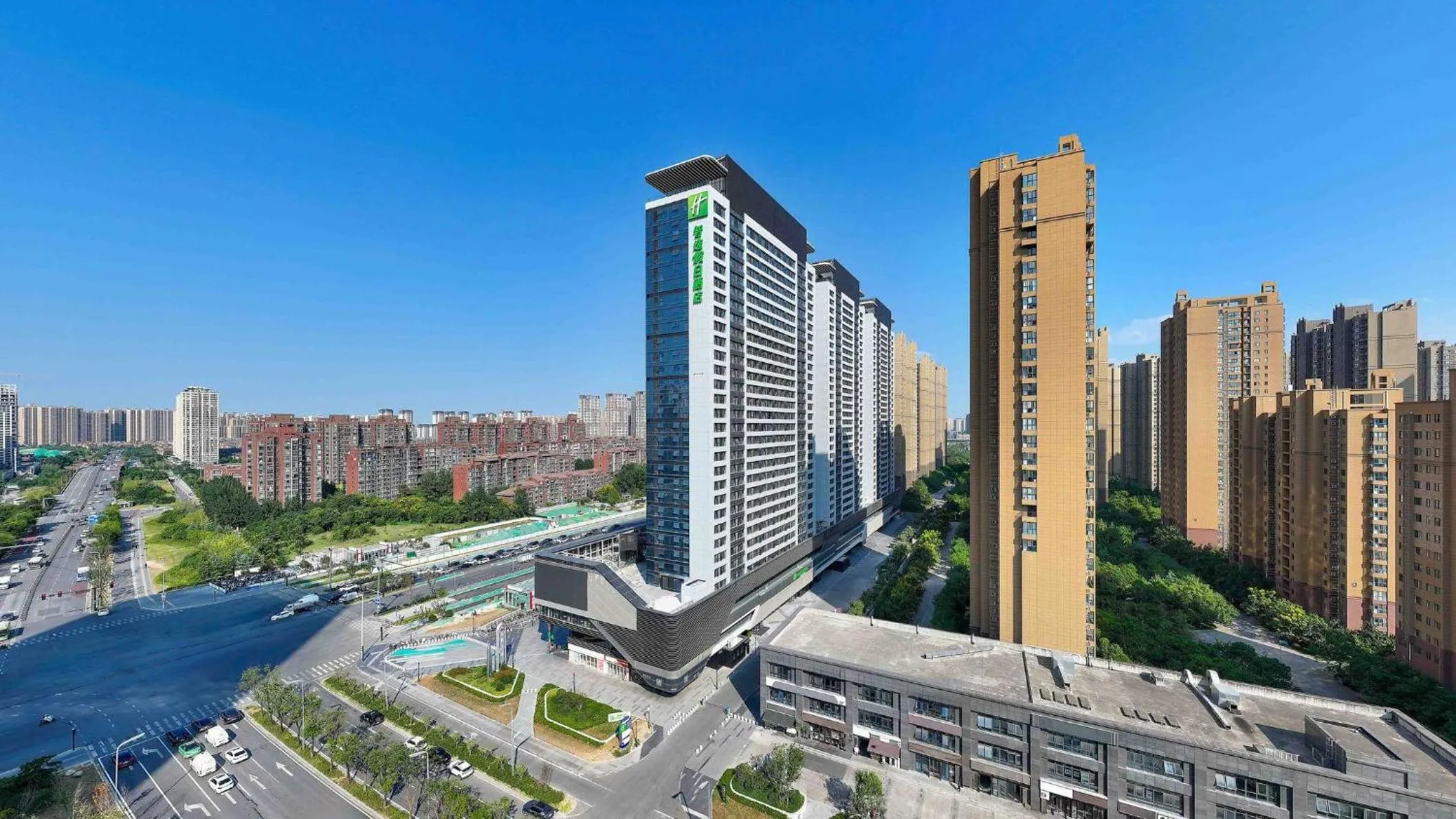Property building in Holiday Inn Express Xi'an Fengdong by IHG