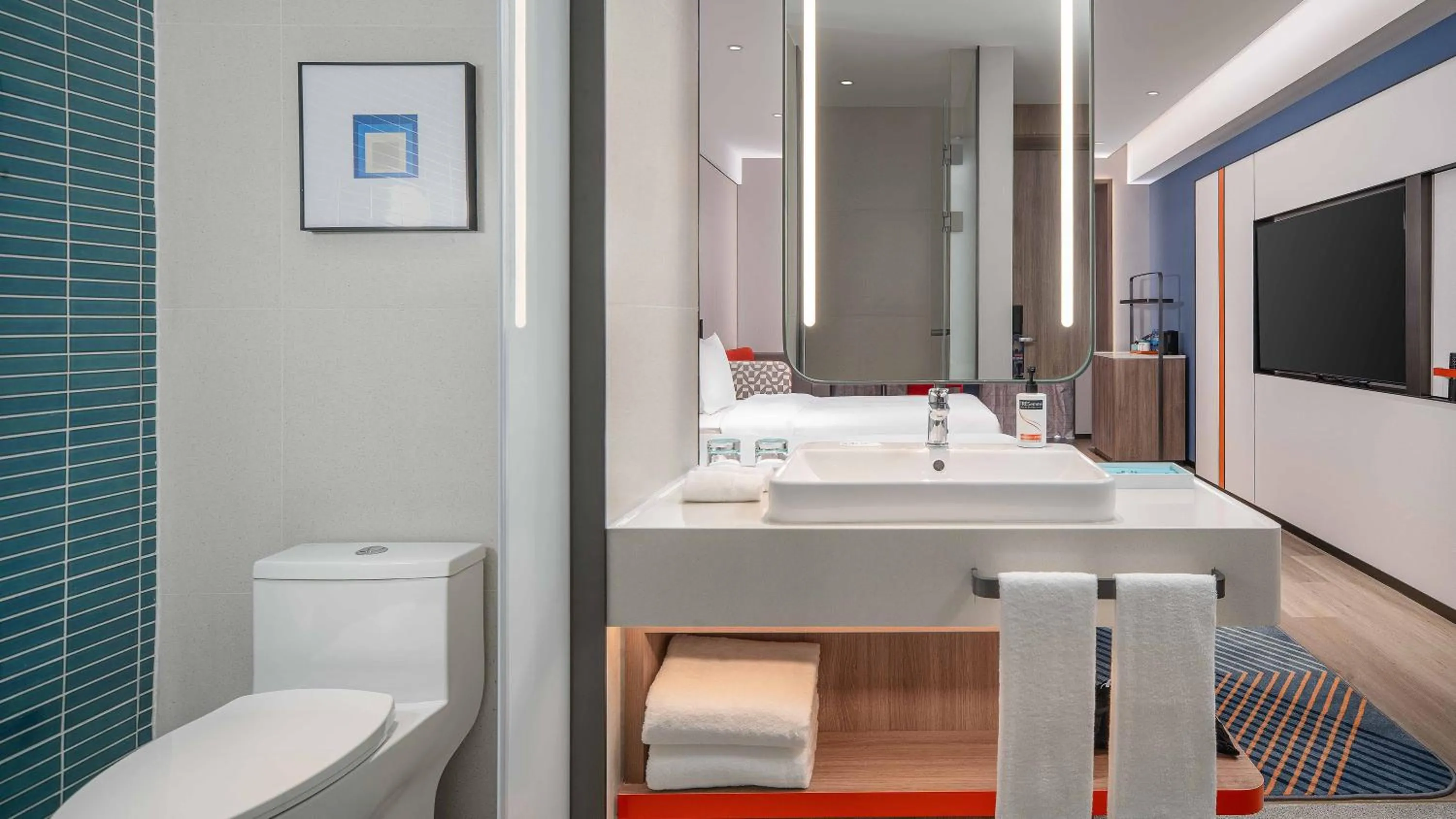 Toilet in Holiday Inn Express Xi'an Fengdong by IHG