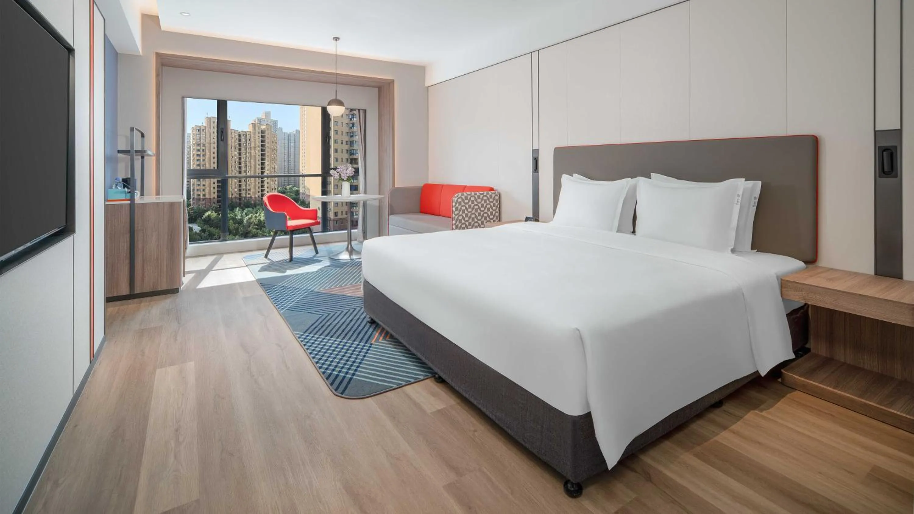 Bed in Holiday Inn Express Xi'an Fengdong by IHG