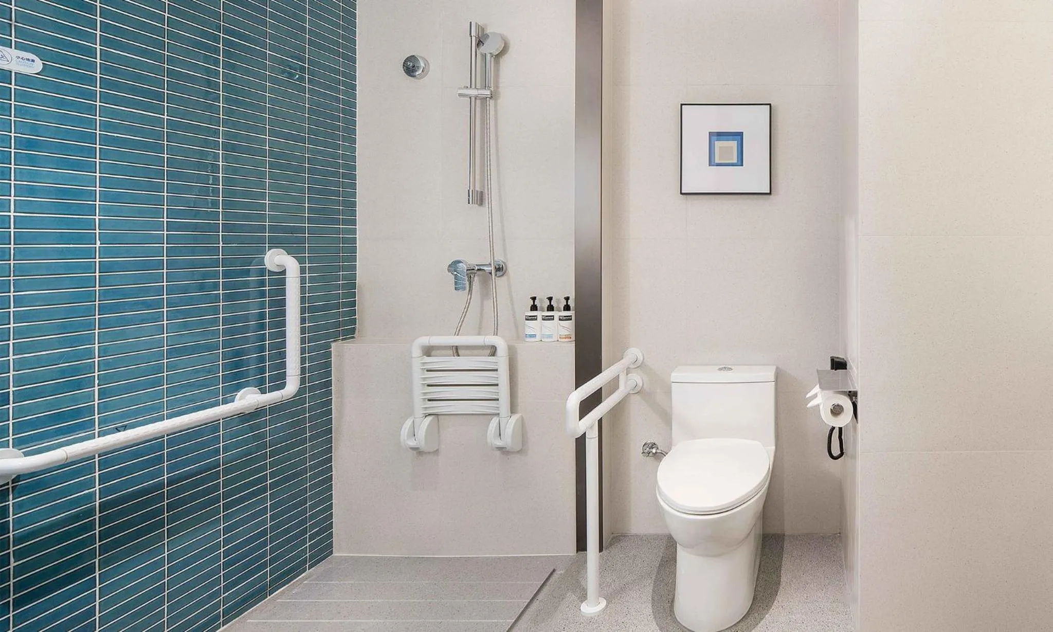 Photo of the whole room in Holiday Inn Express Xi'an Fengdong by IHG